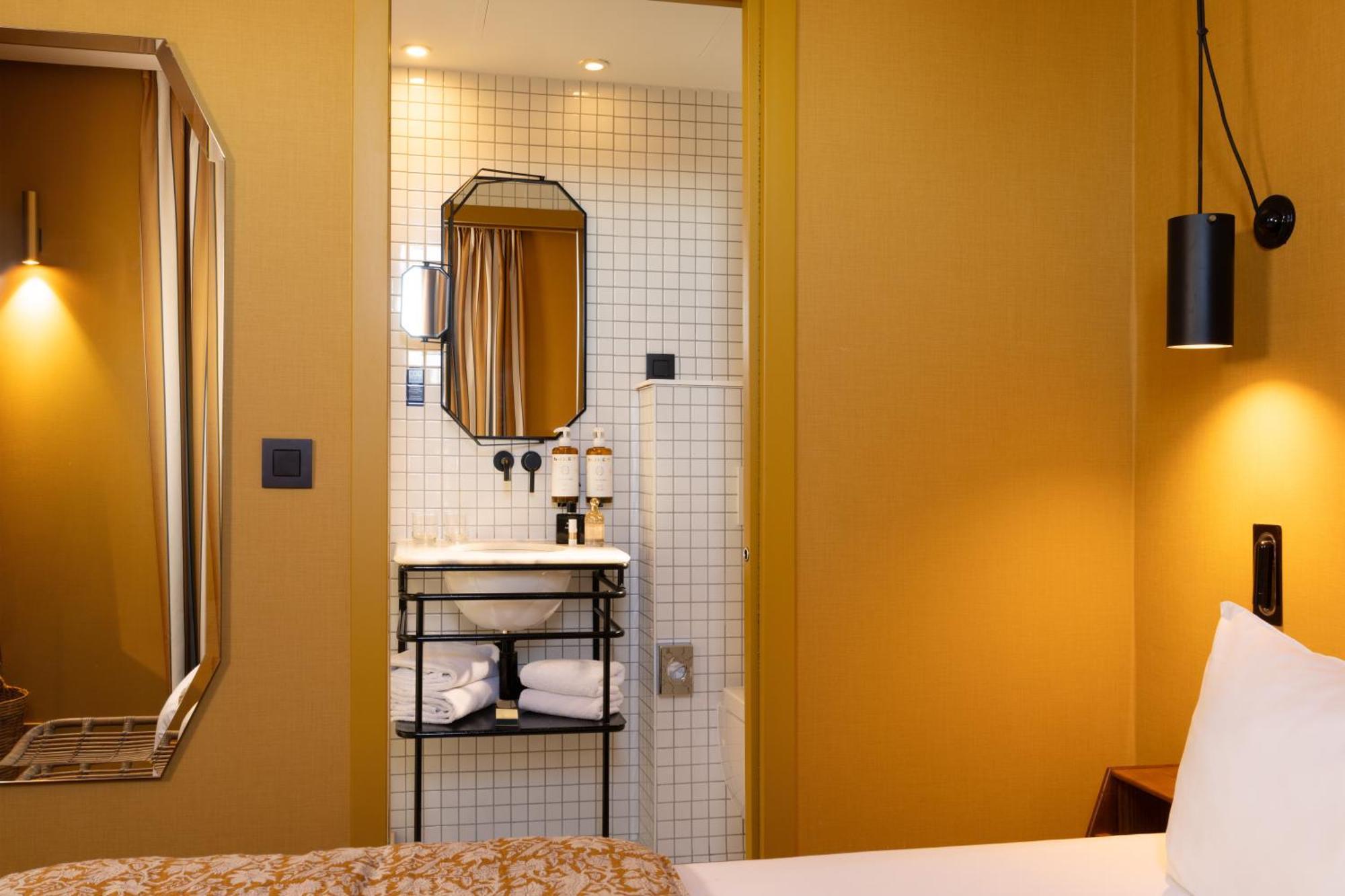 Two Connecting Double Rooms