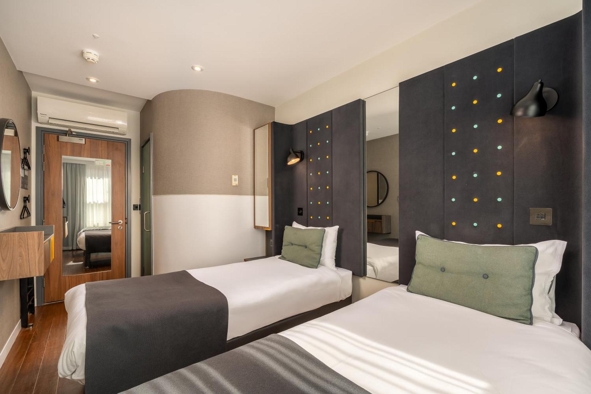Cosy Twin Room Window