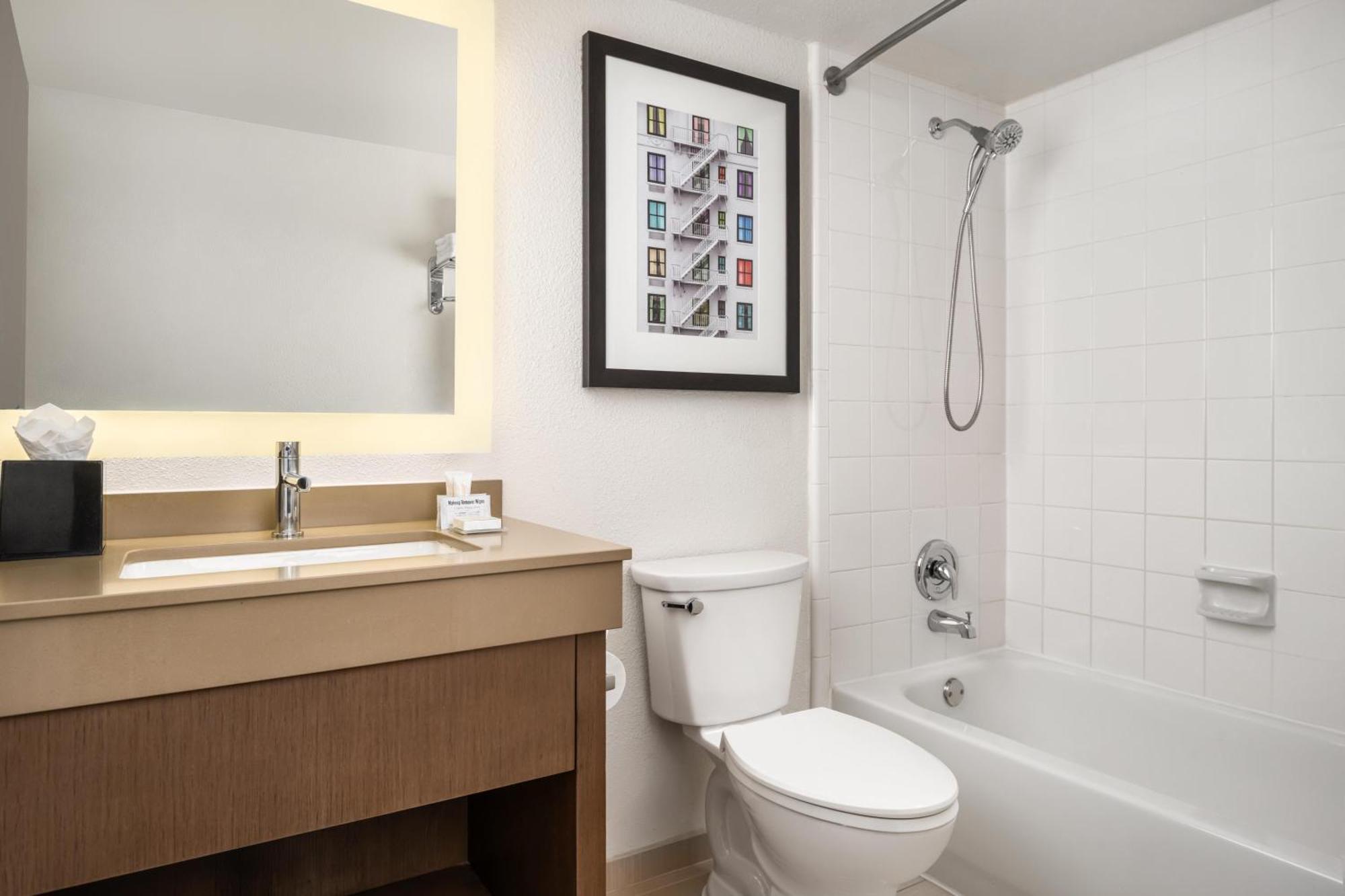 King Studio Suite