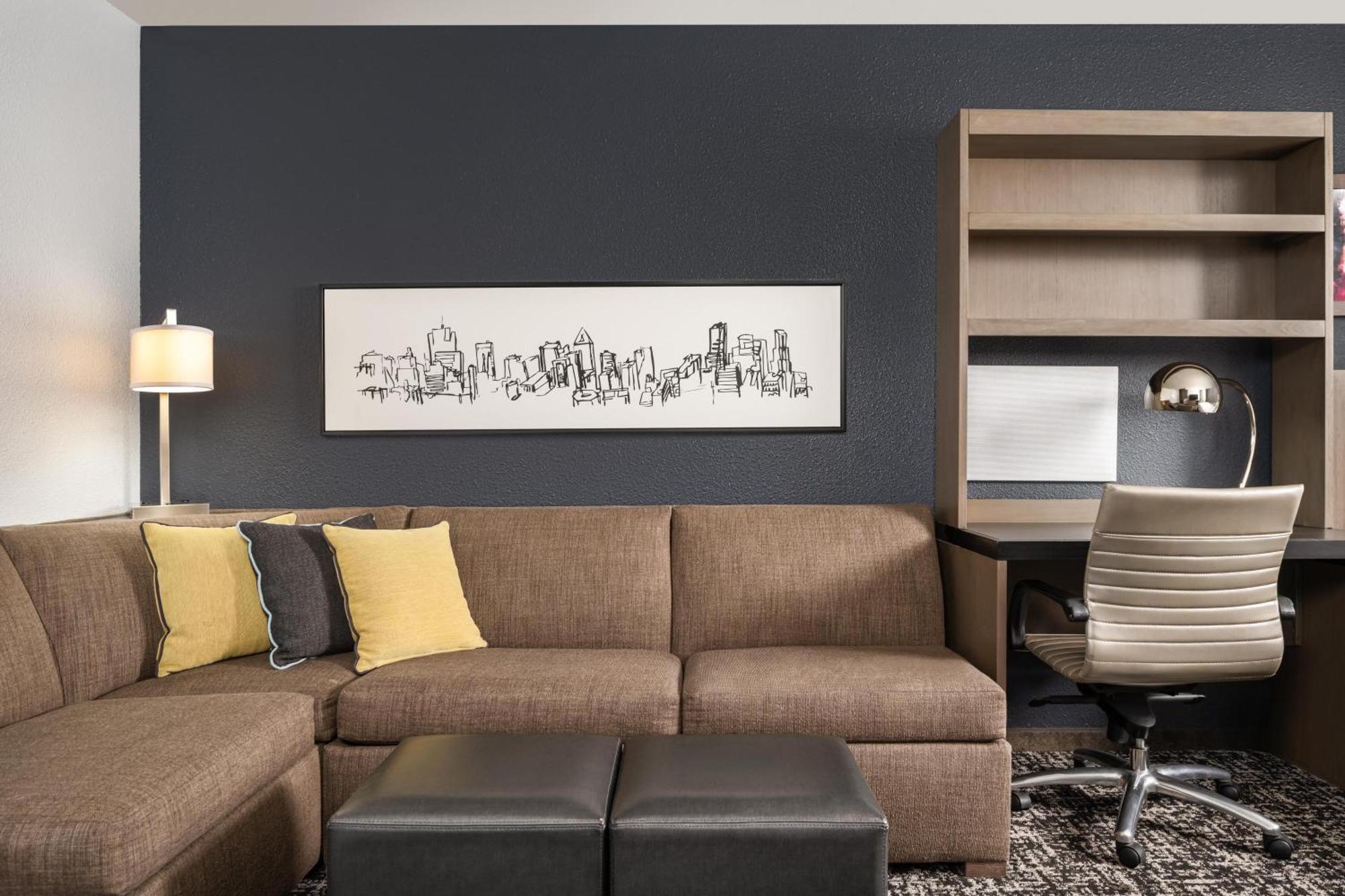 King Studio Suite