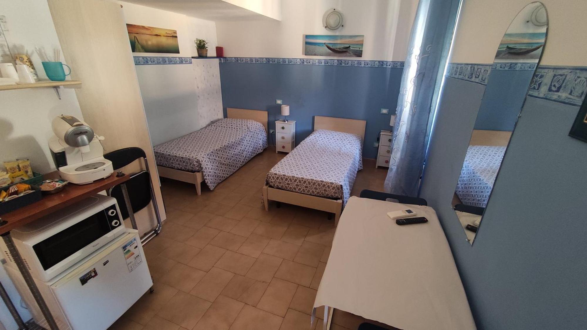 Double Room Private Bathroom