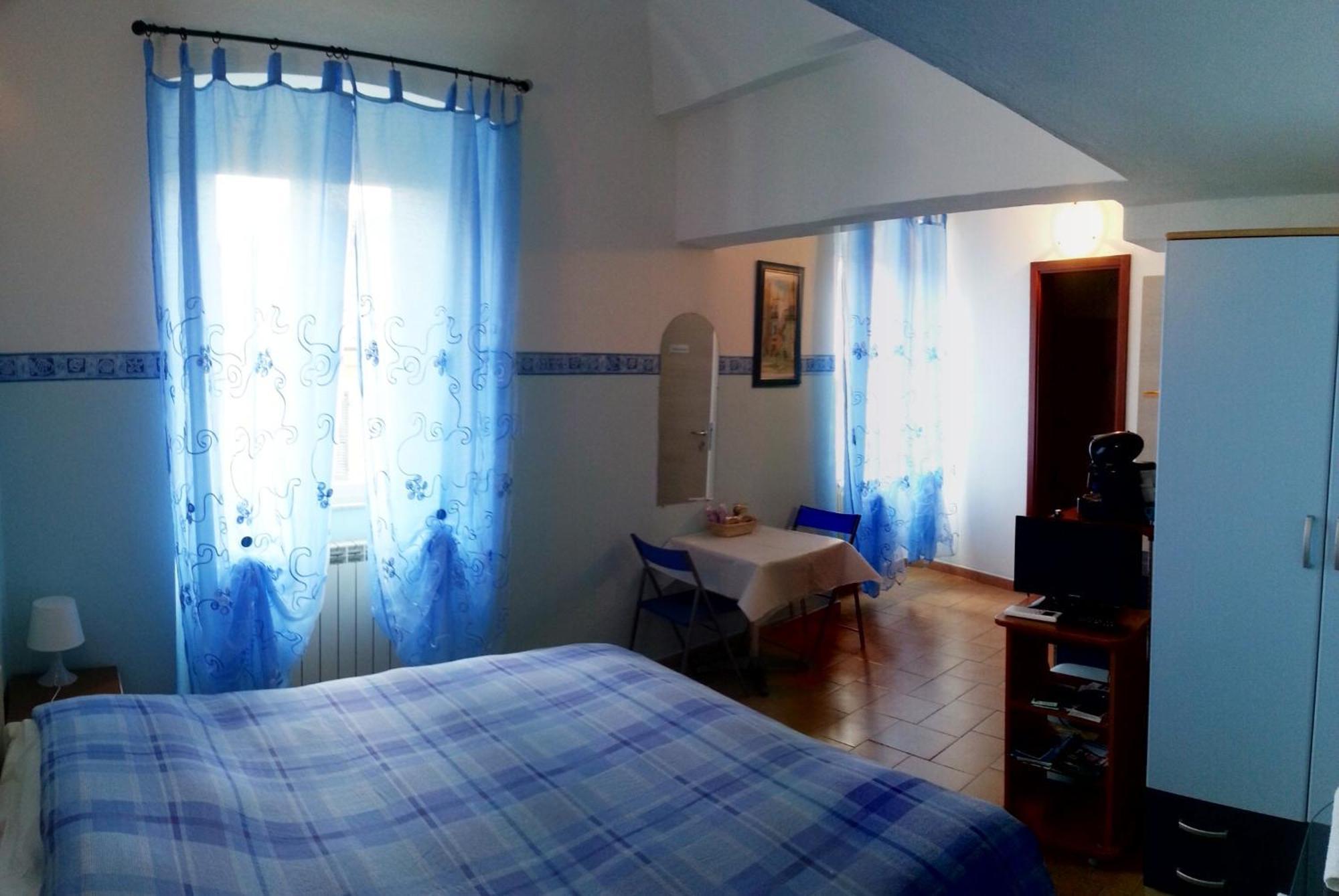 Double Room Private Bathroom