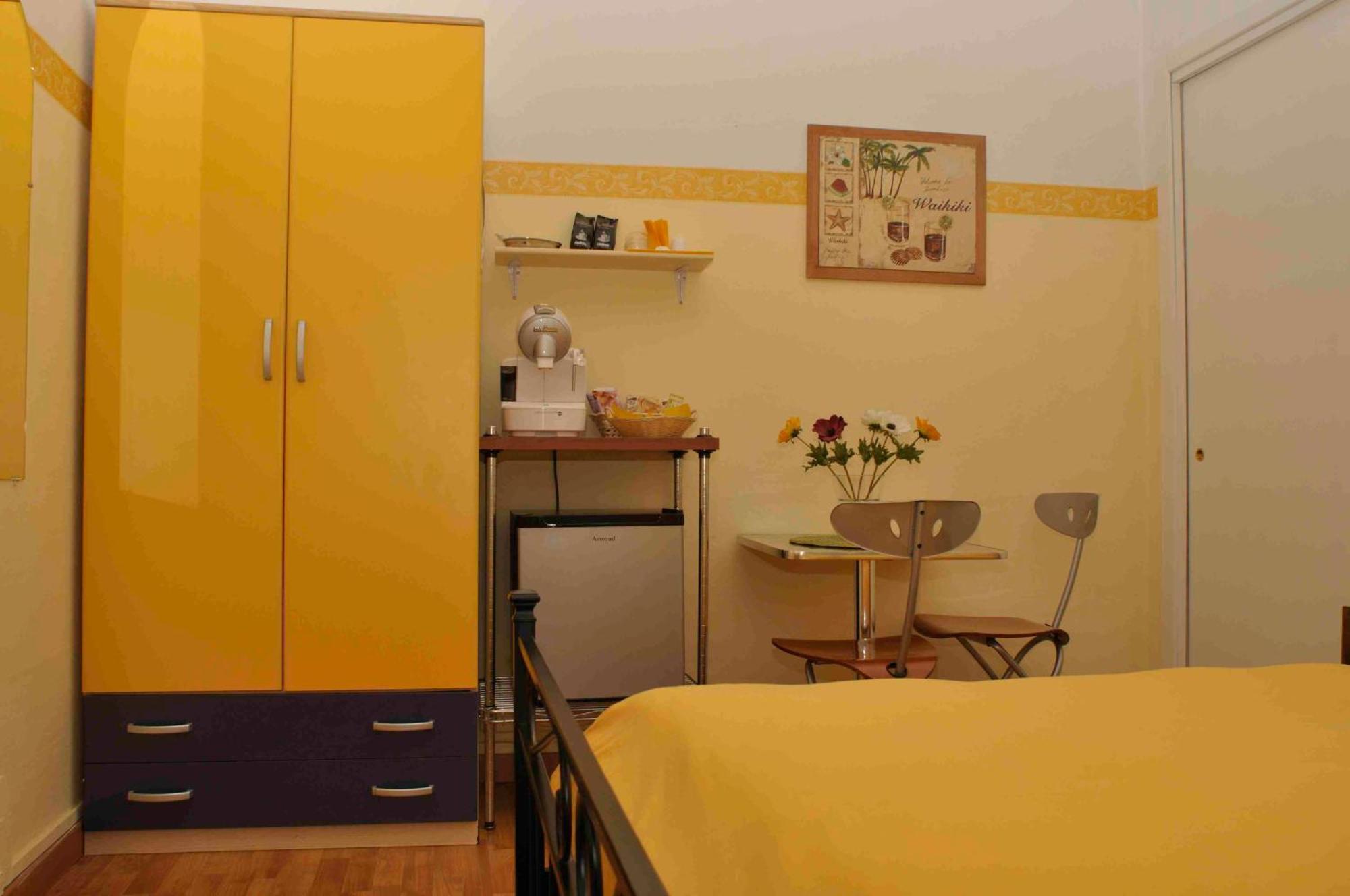 Double Room Private Bathroom