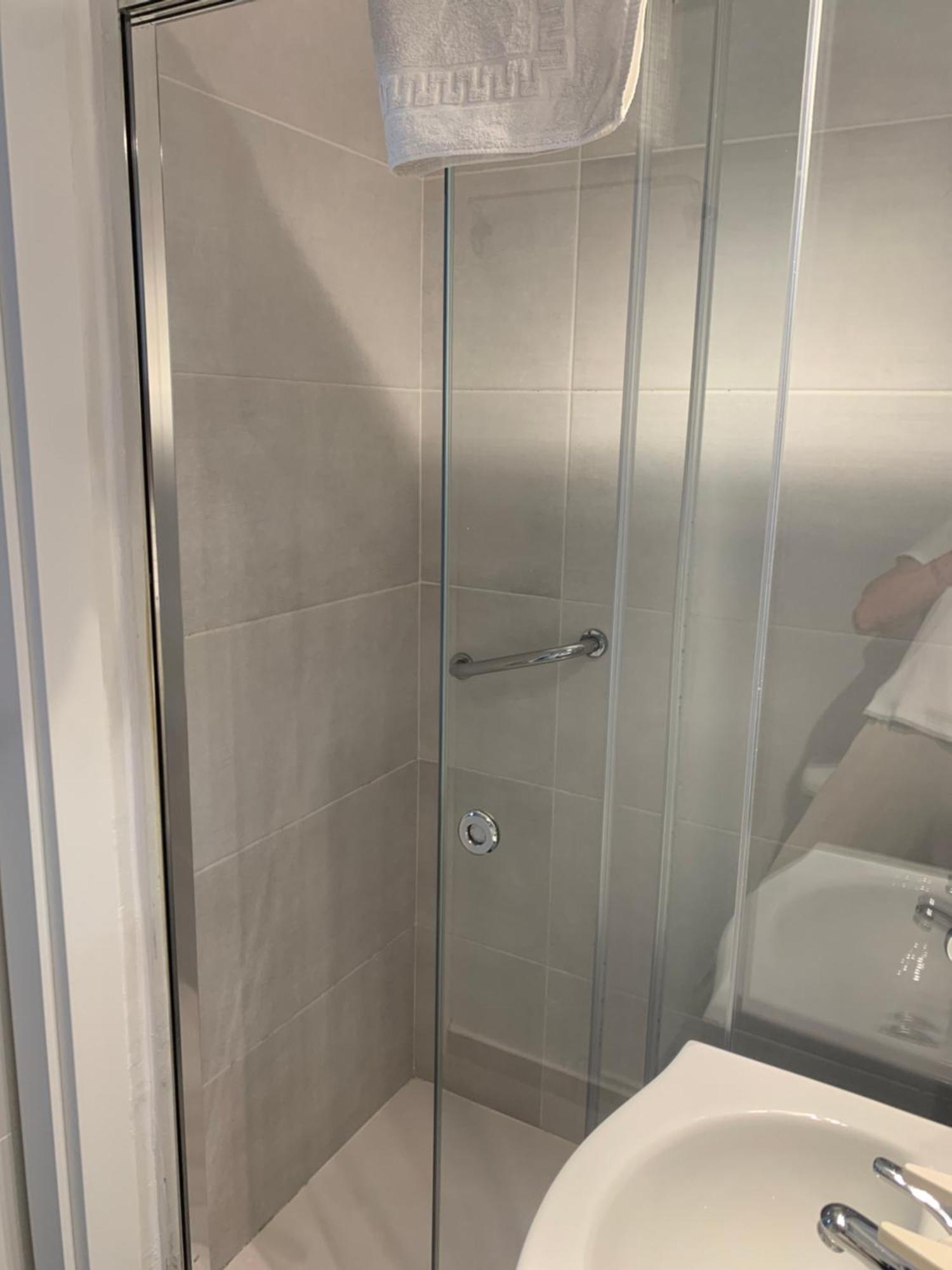 Single Inner Room