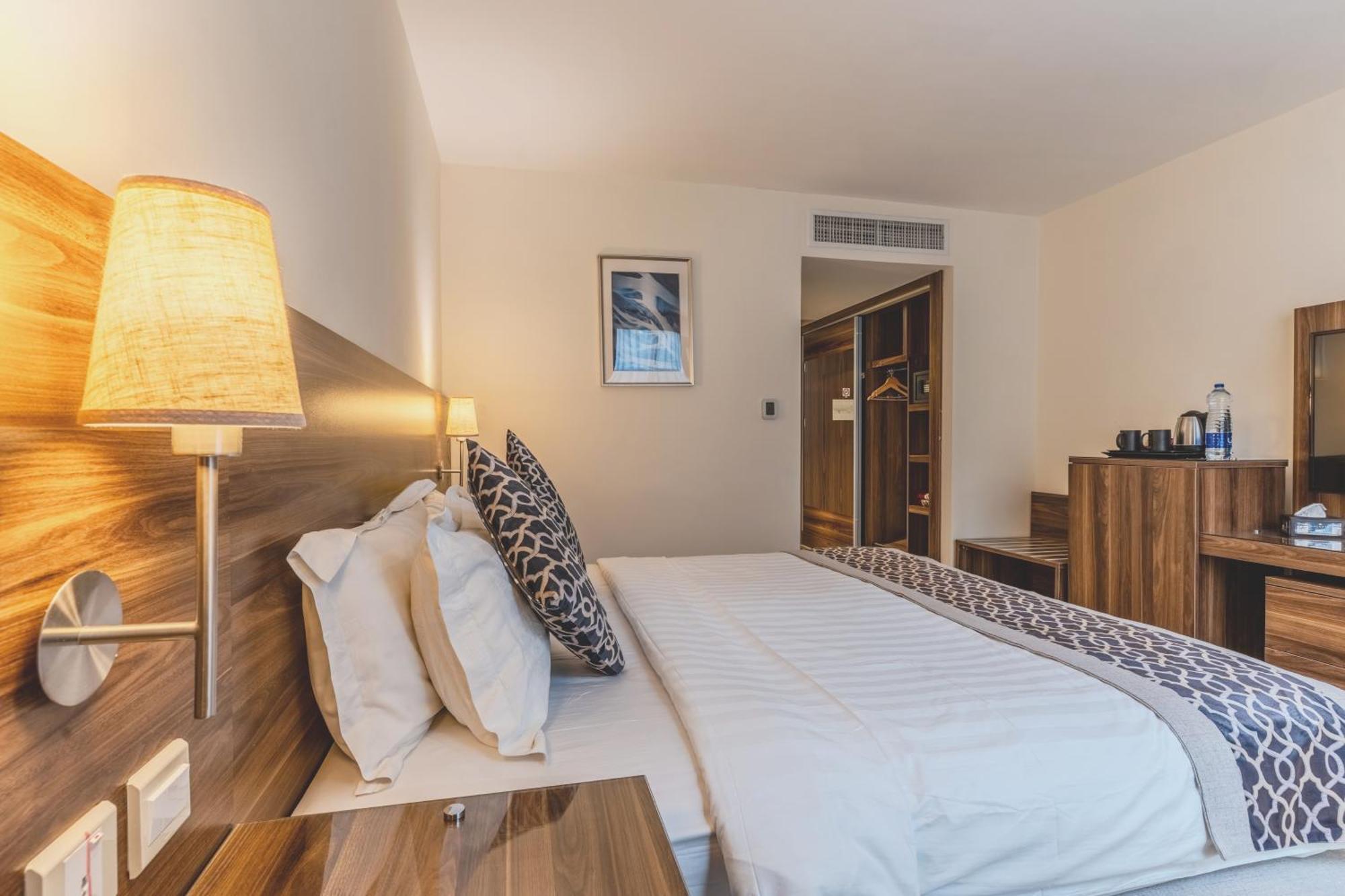Standard King Room