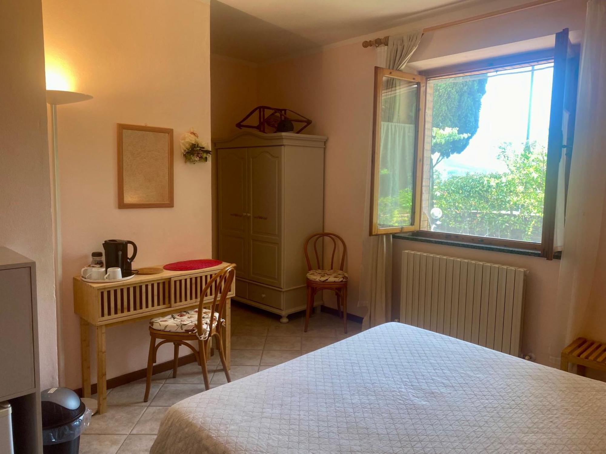 Double Room Private Bathroom