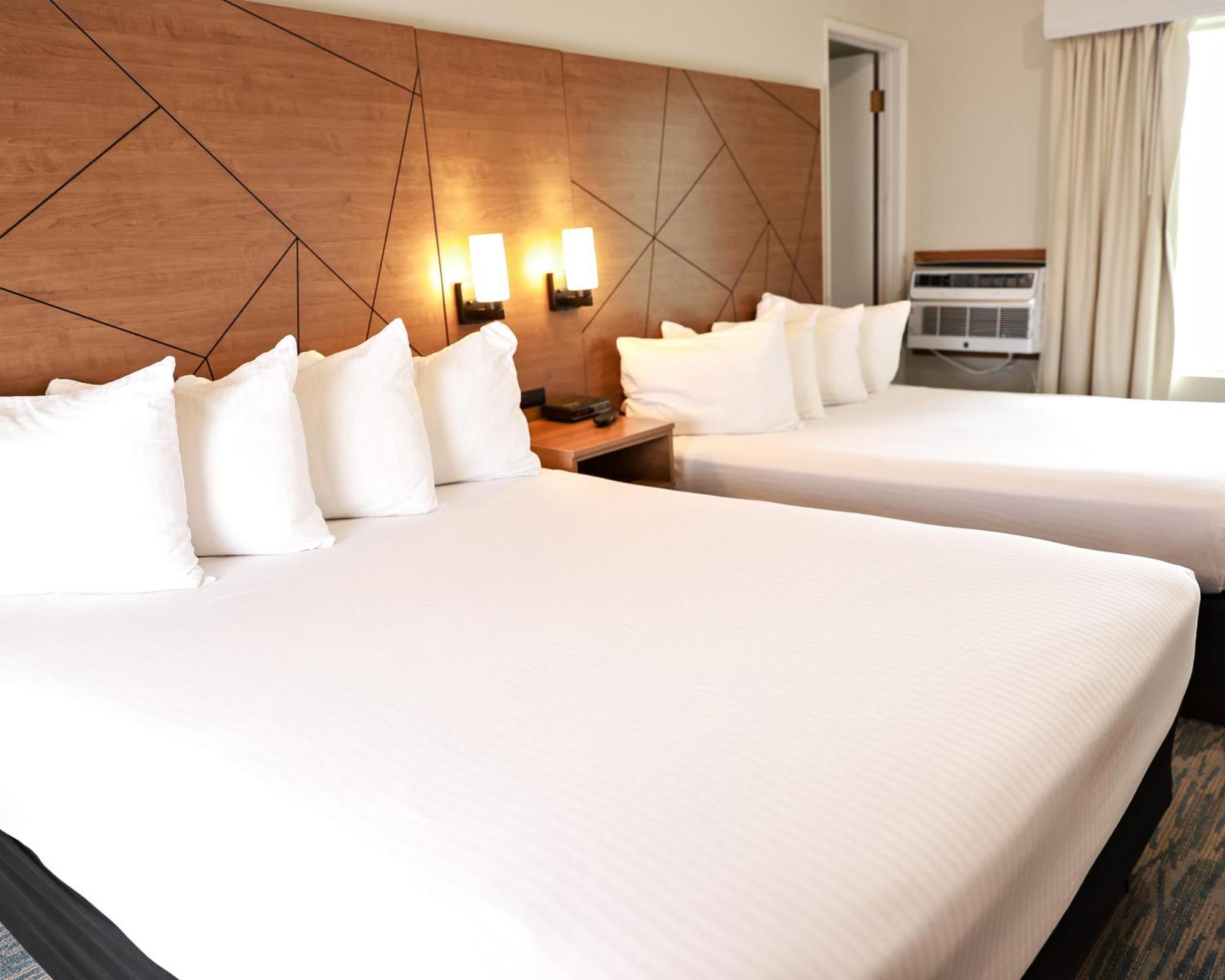 Standard Queen Room Two Queen Beds