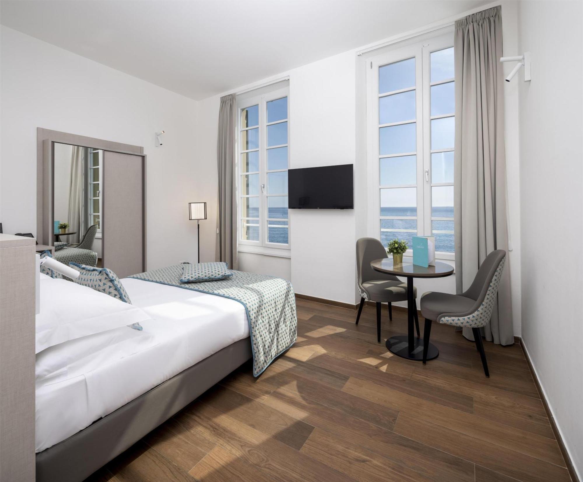 Comfort Queen Room Sea View Non-Smoking