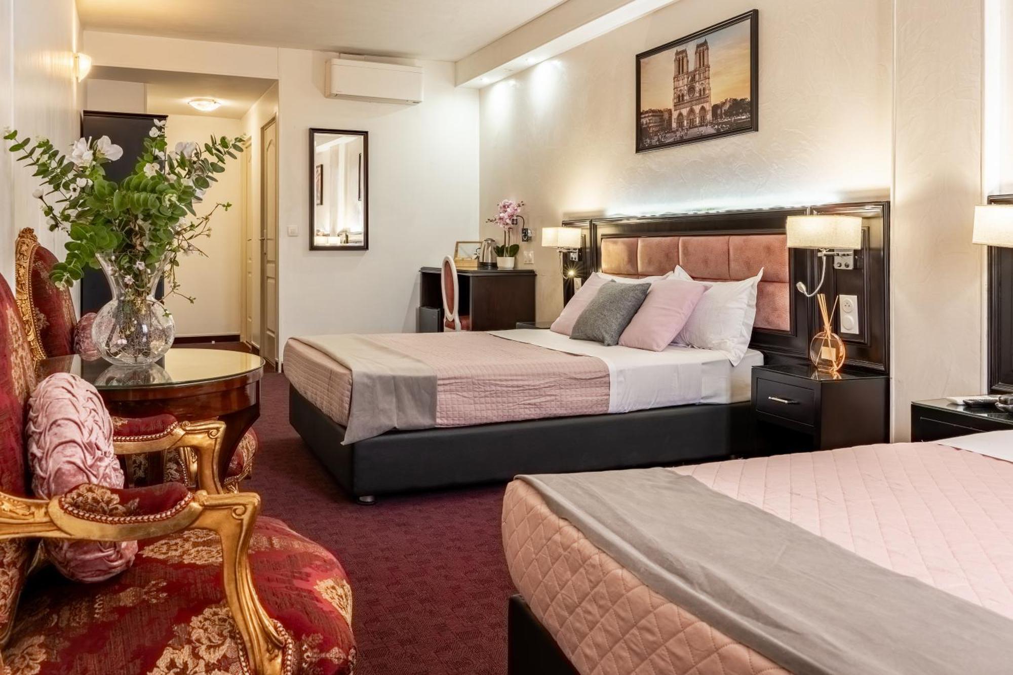 Deluxe Suite