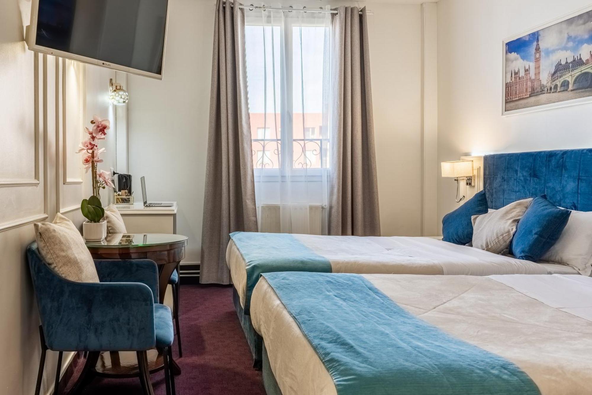 Deluxe Suite