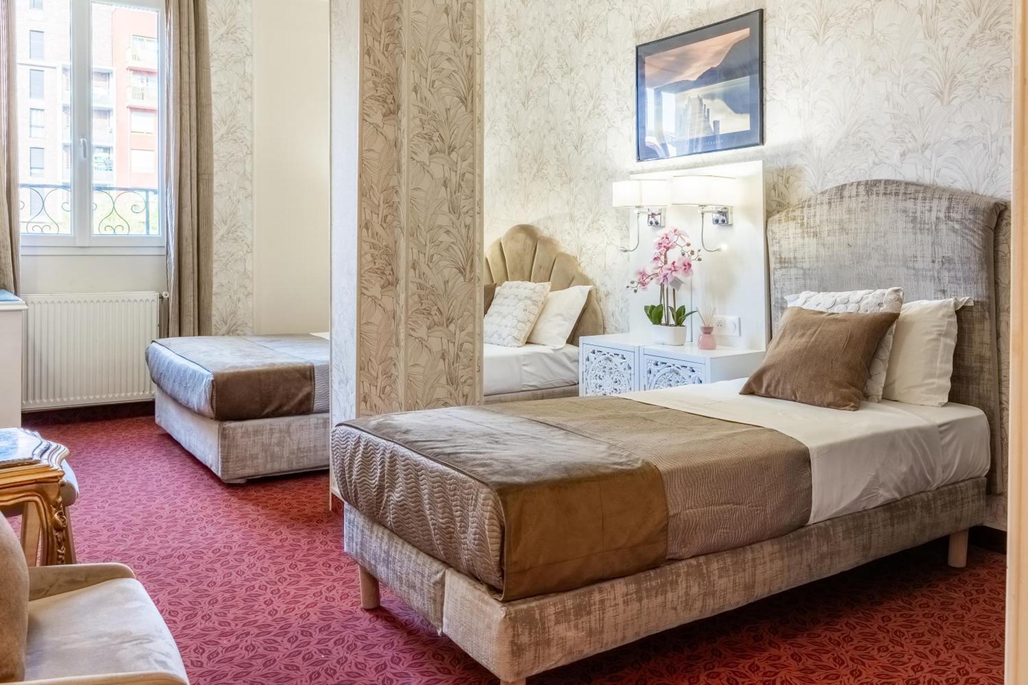Deluxe Triple Room