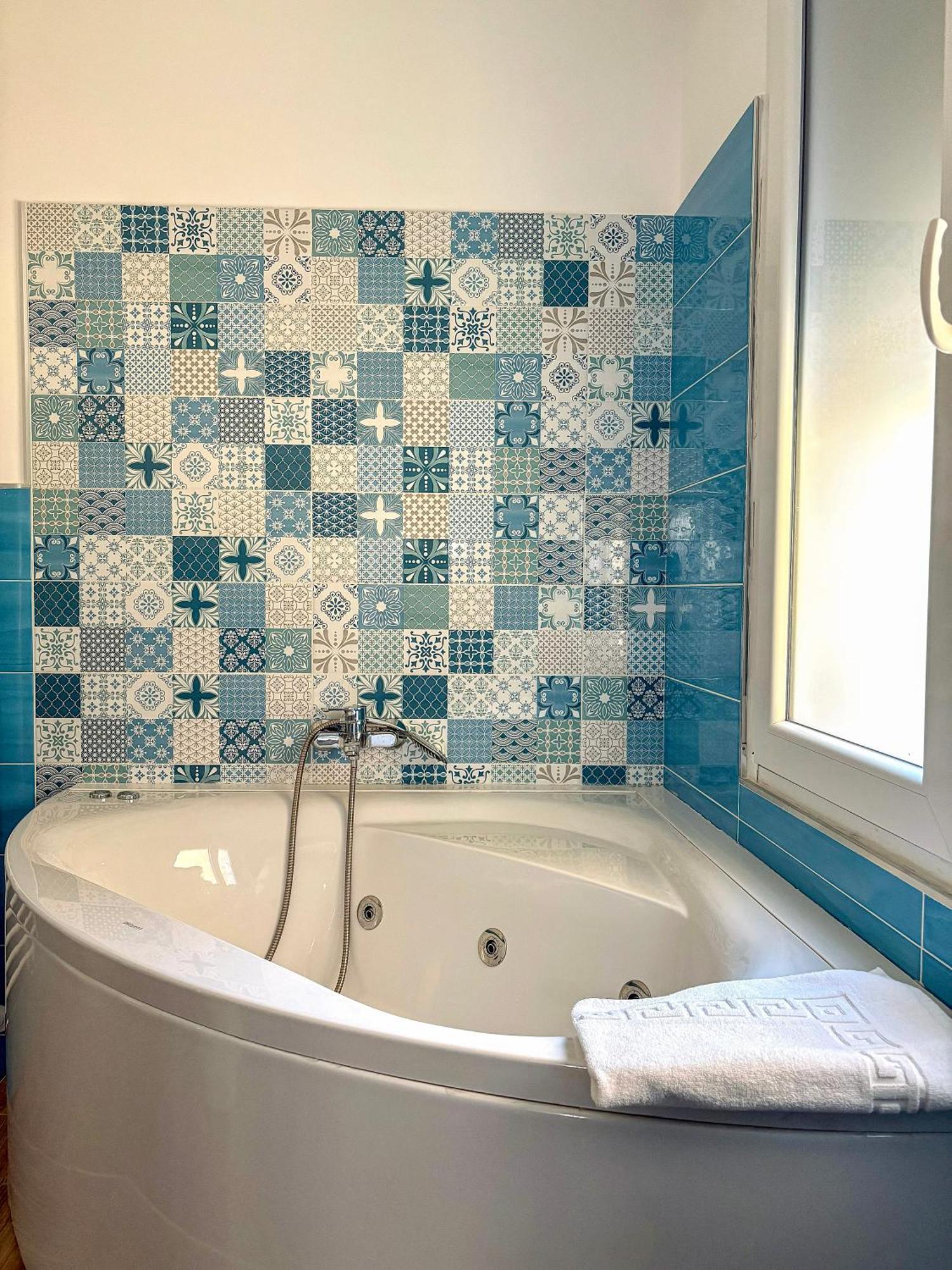 Double Room Spa Bath