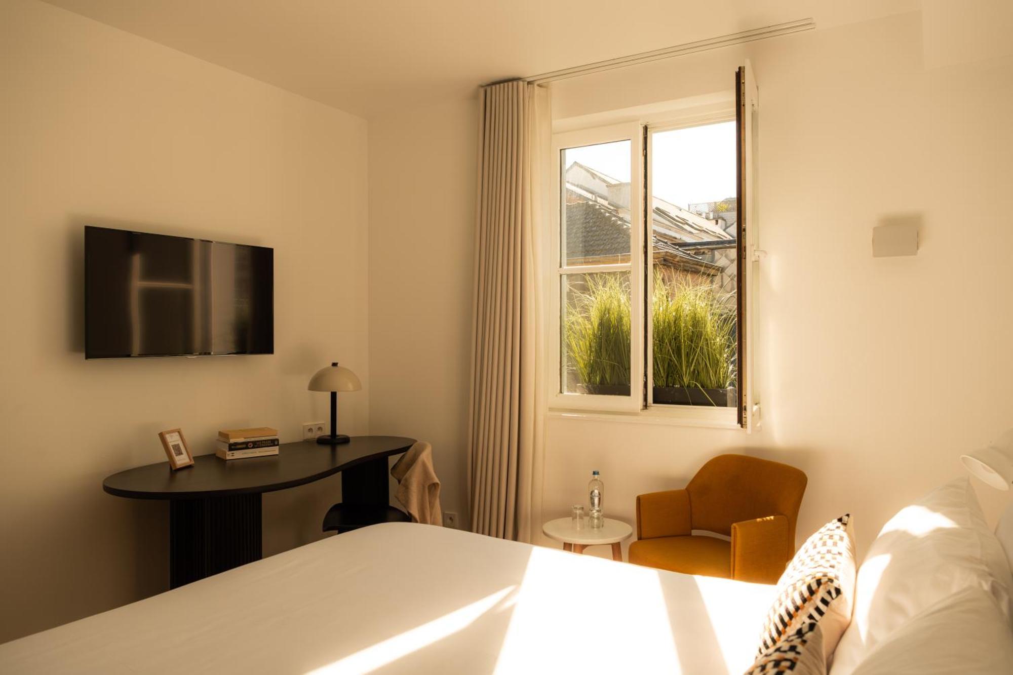 Classic Double Room