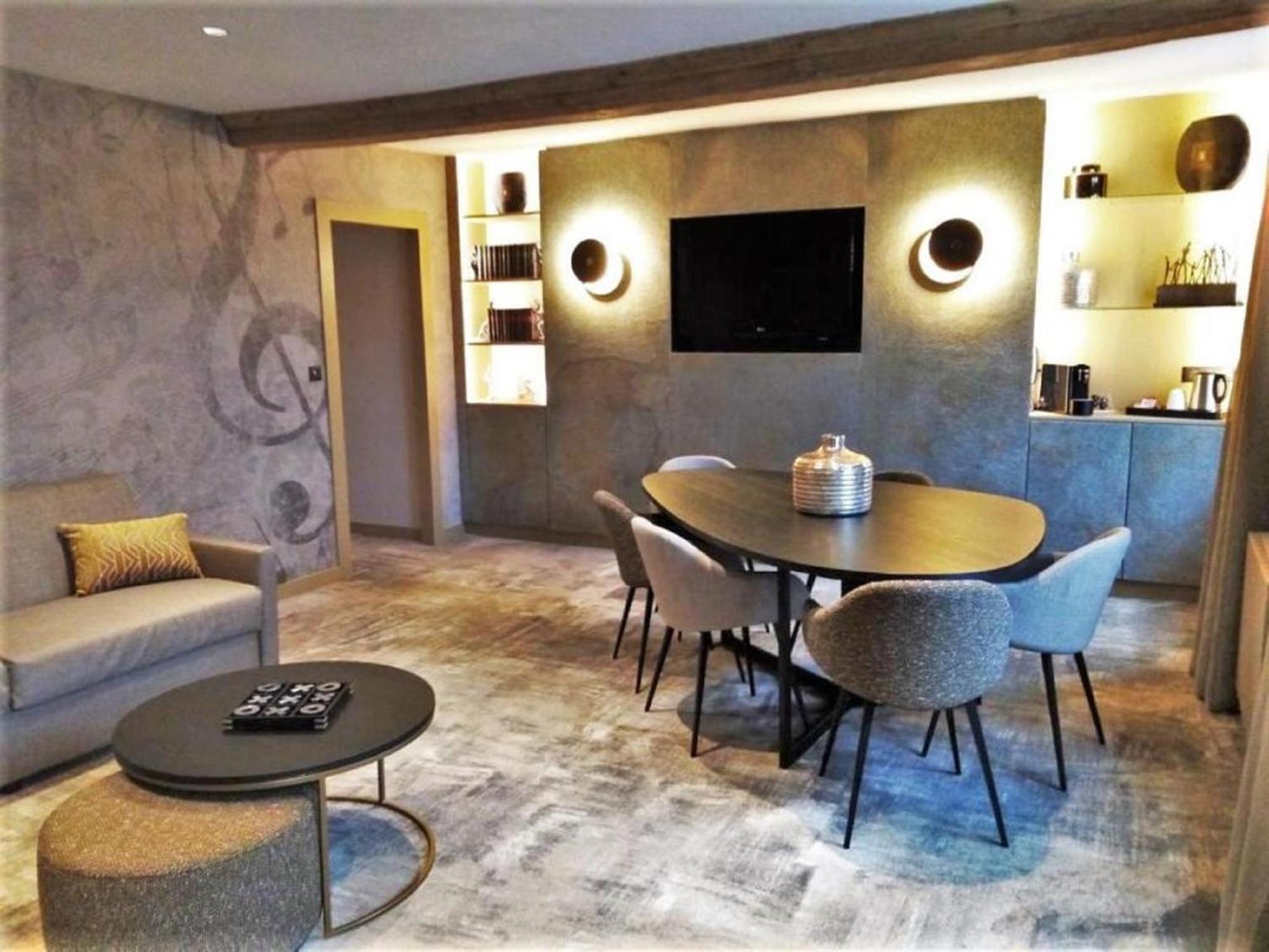 Duplex King Suite Three Sofa Beds Spa Bath Harbor View or Non-Smoking