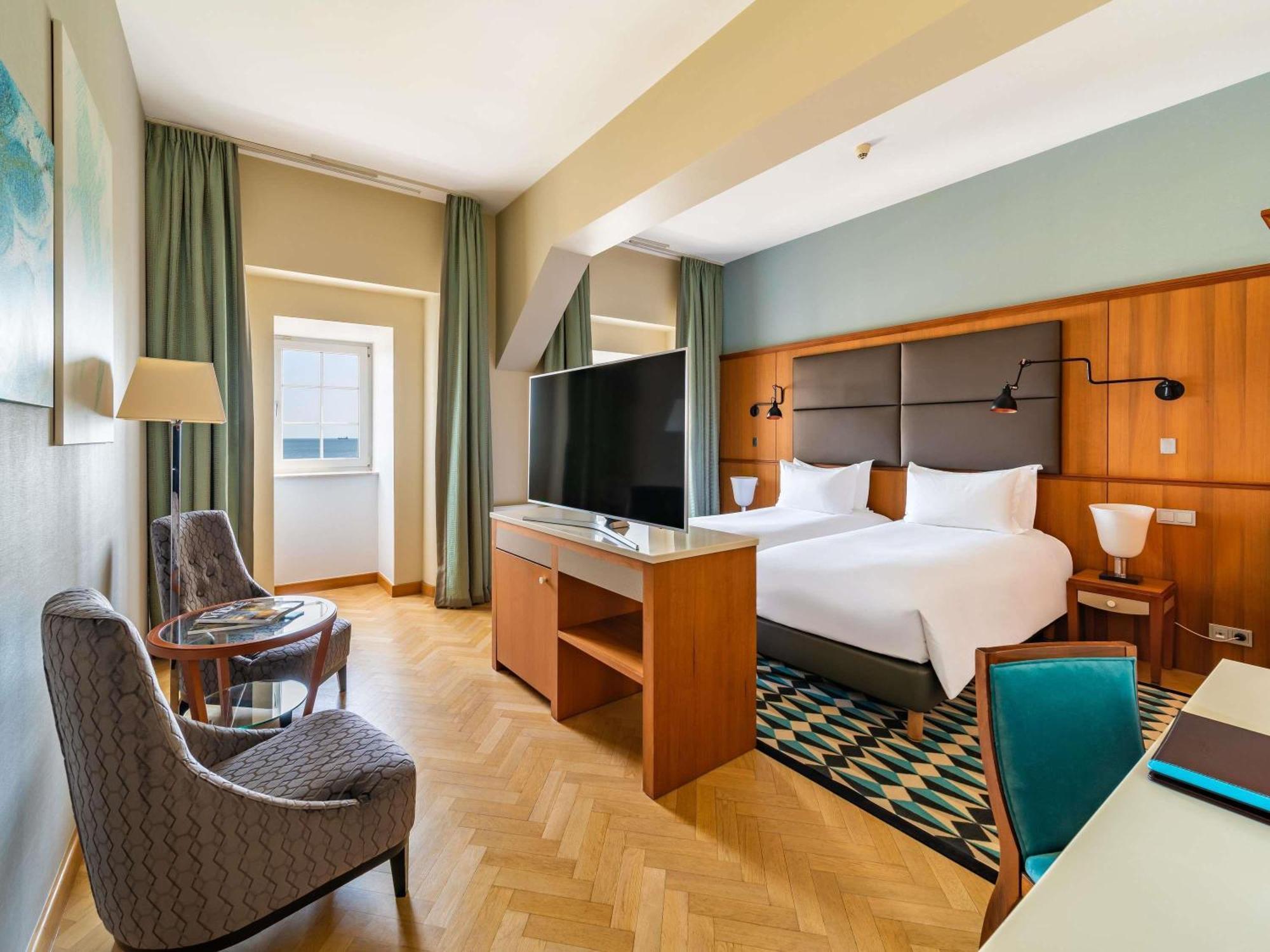 Luxury Double or Twin Room Sea Side