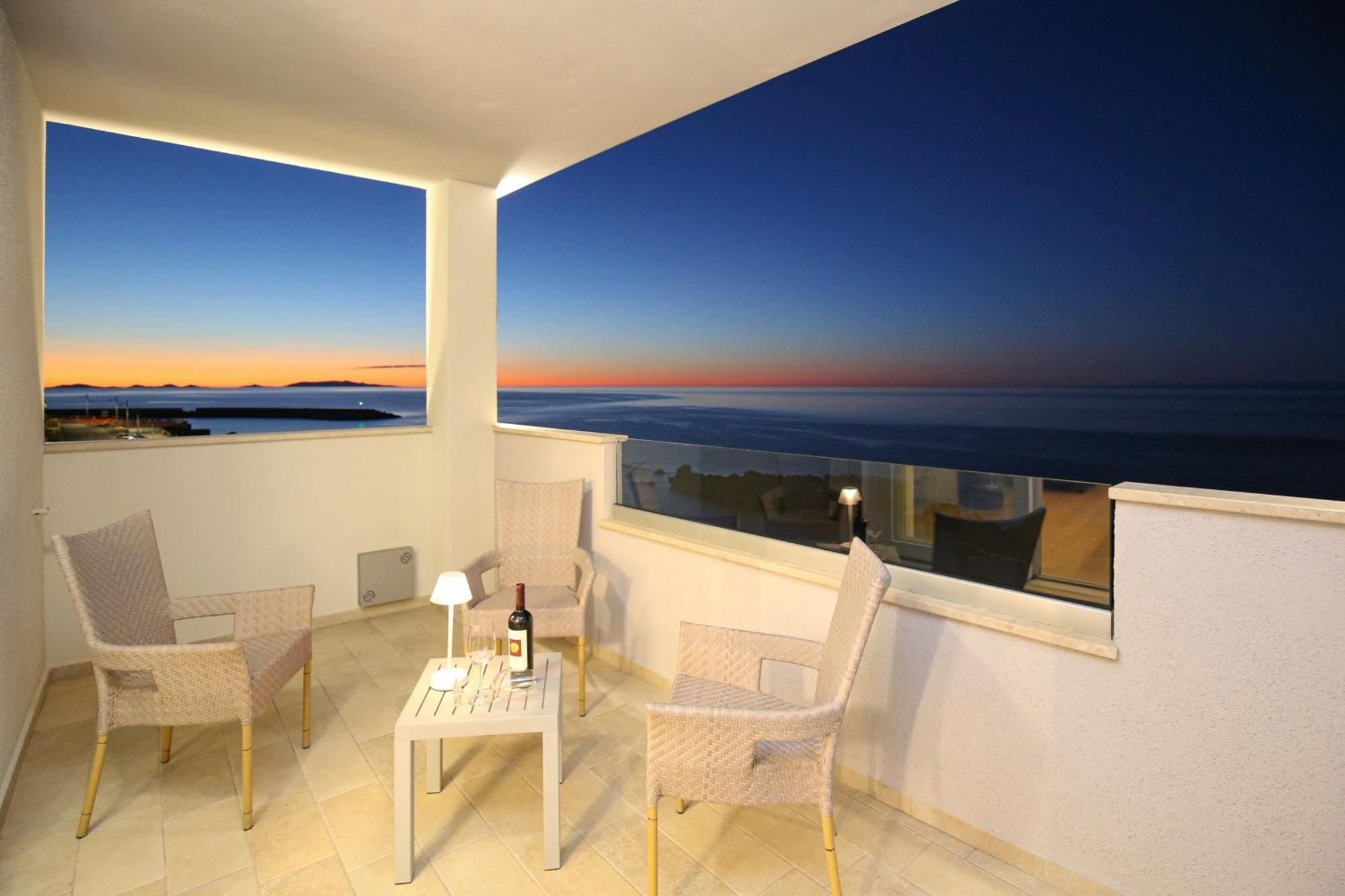 Superior Double Room Balcony Sea View