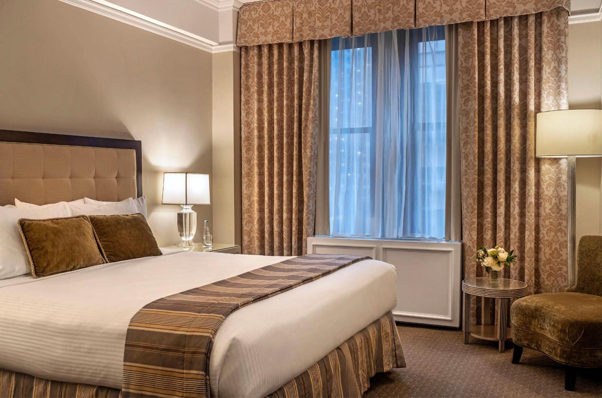 Premier City View King Bed