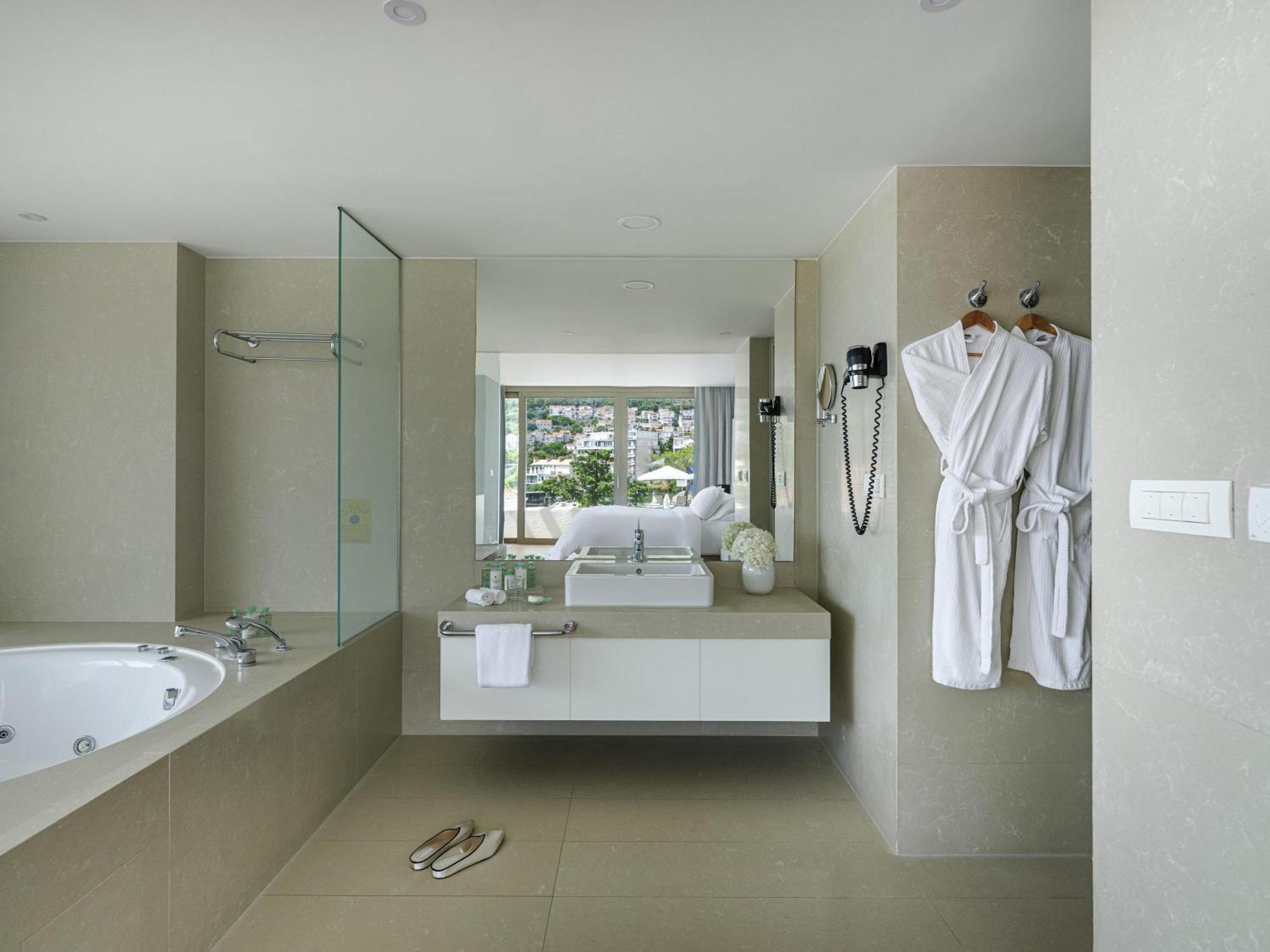 Suite Exécutive avec Balcon - Vue sur Mer