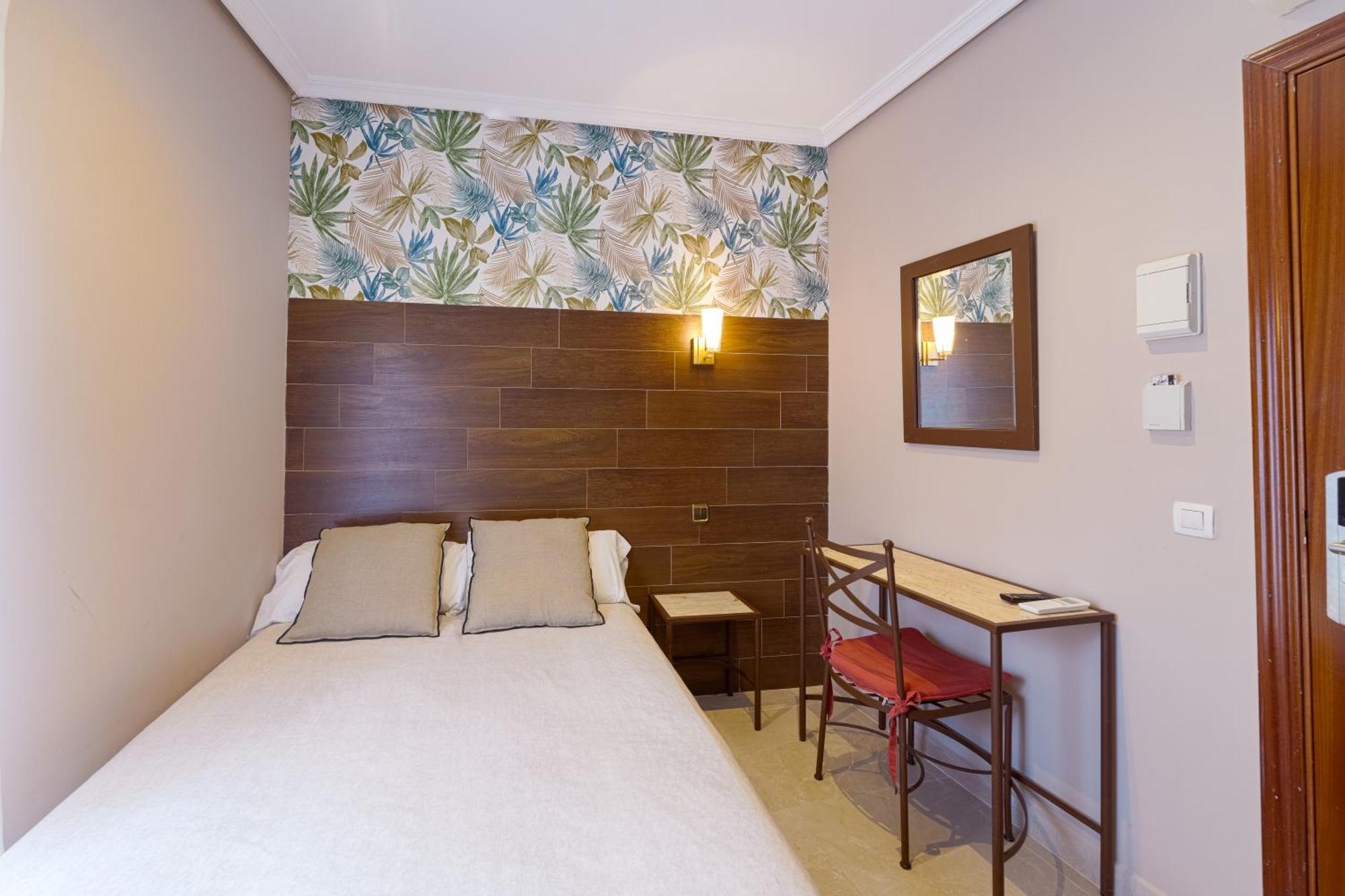 Small Single Room