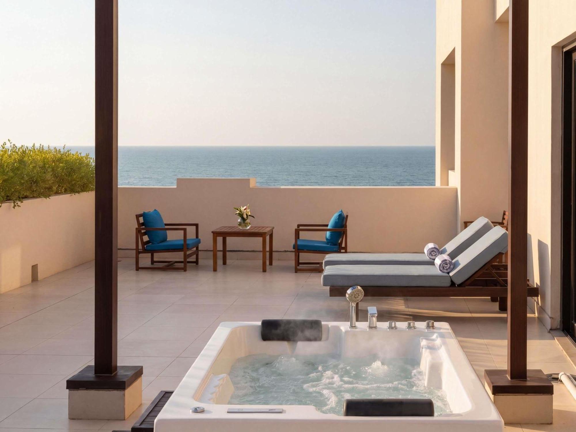 Executive Jacuzzi Room