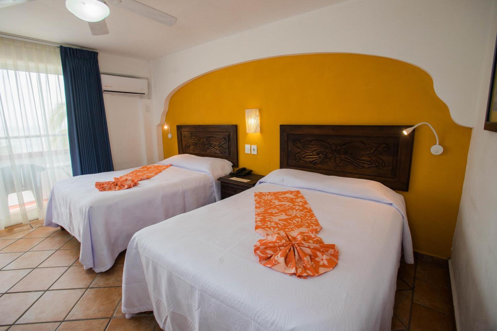 Double Room with Two Double Beds and Ocean View