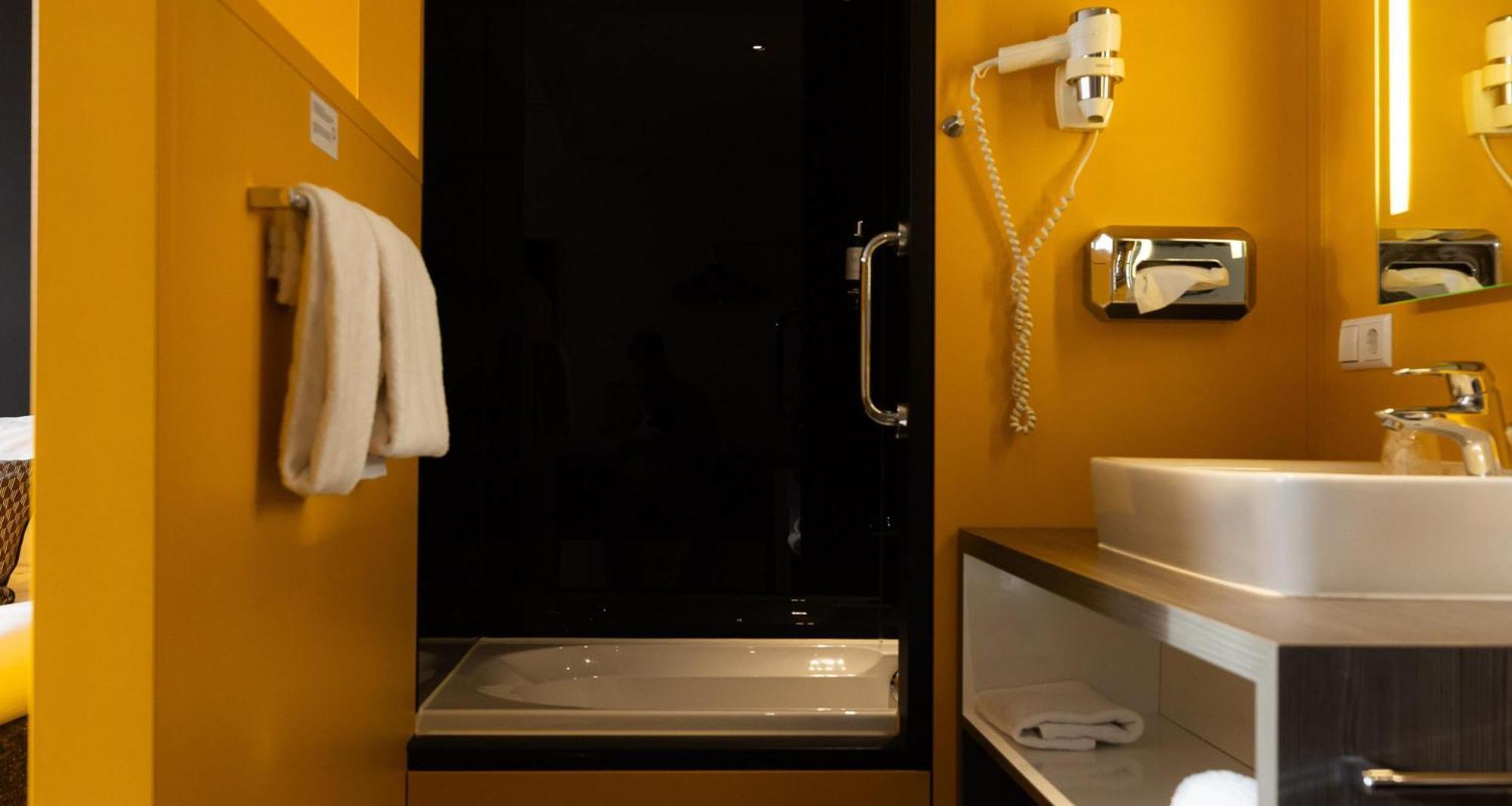 Comfort Twin Room