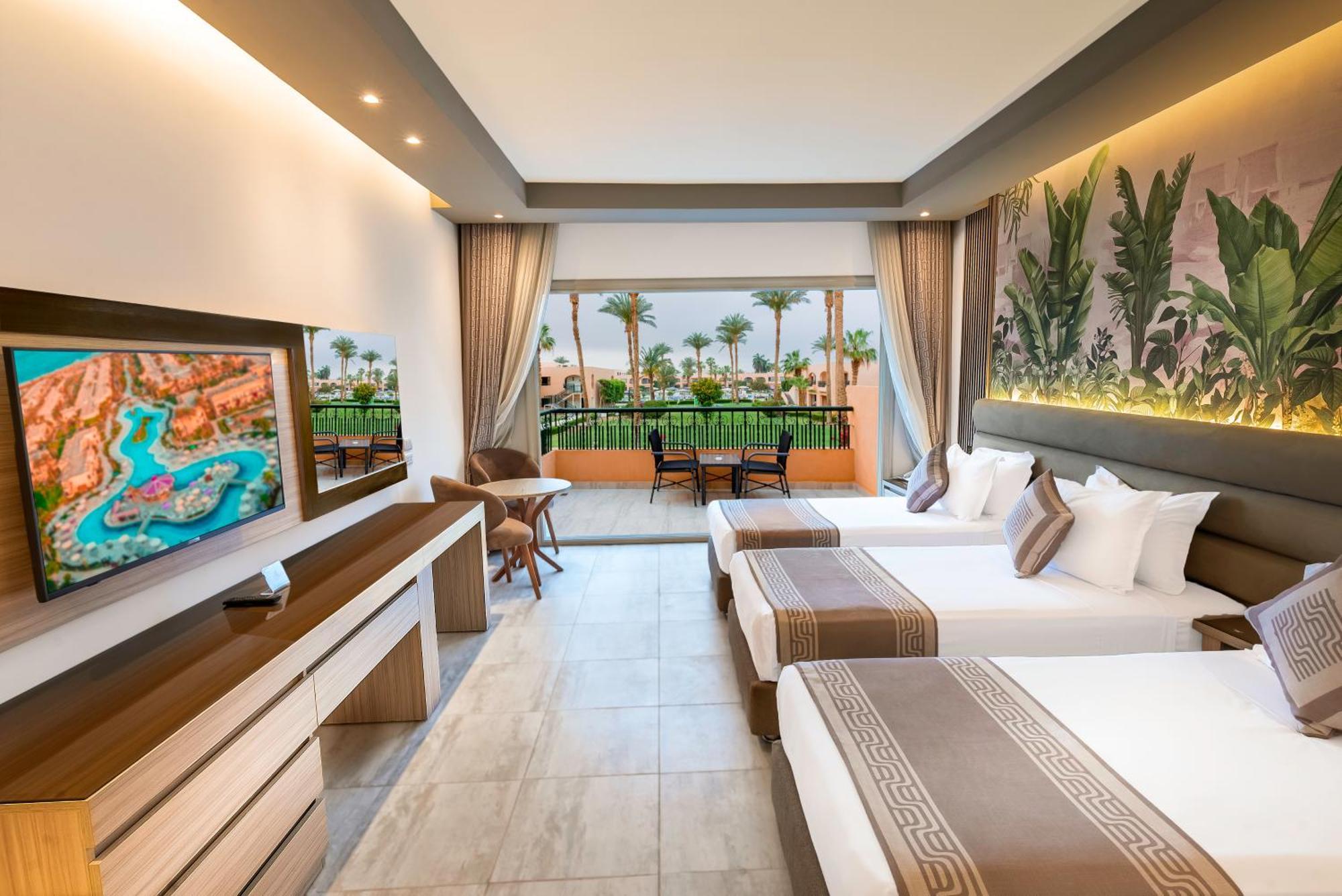 Deluxe Double or Twin Room Garden View