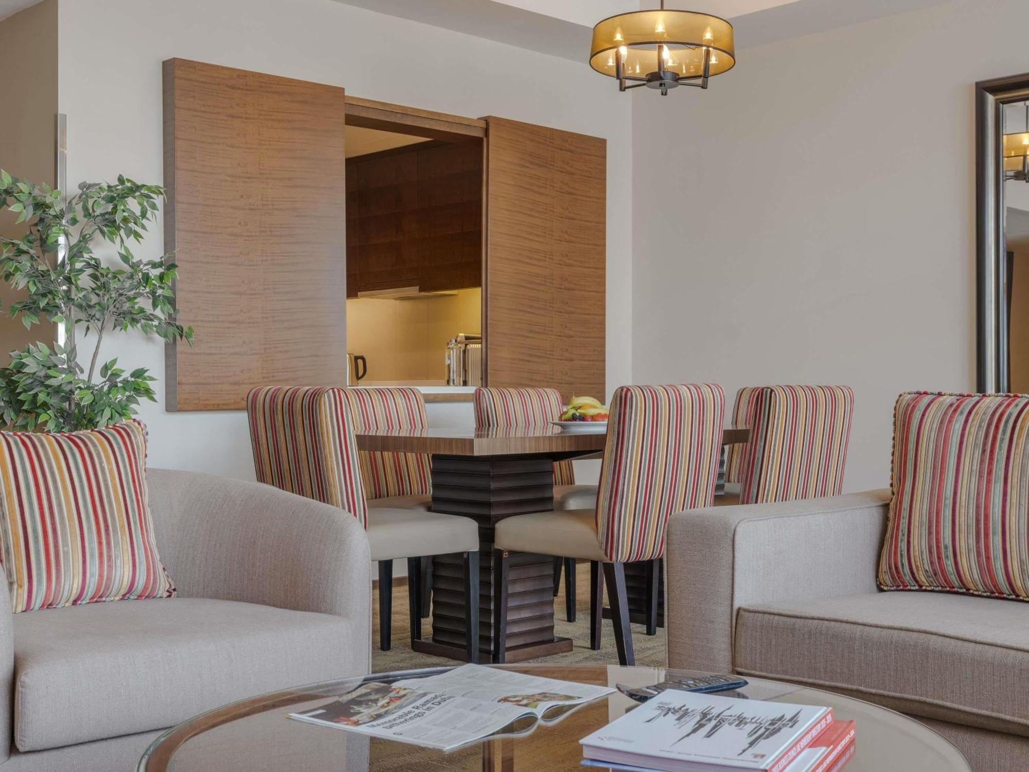 Two-Bedroom Premium Apartment Burj Khalifa Creek View