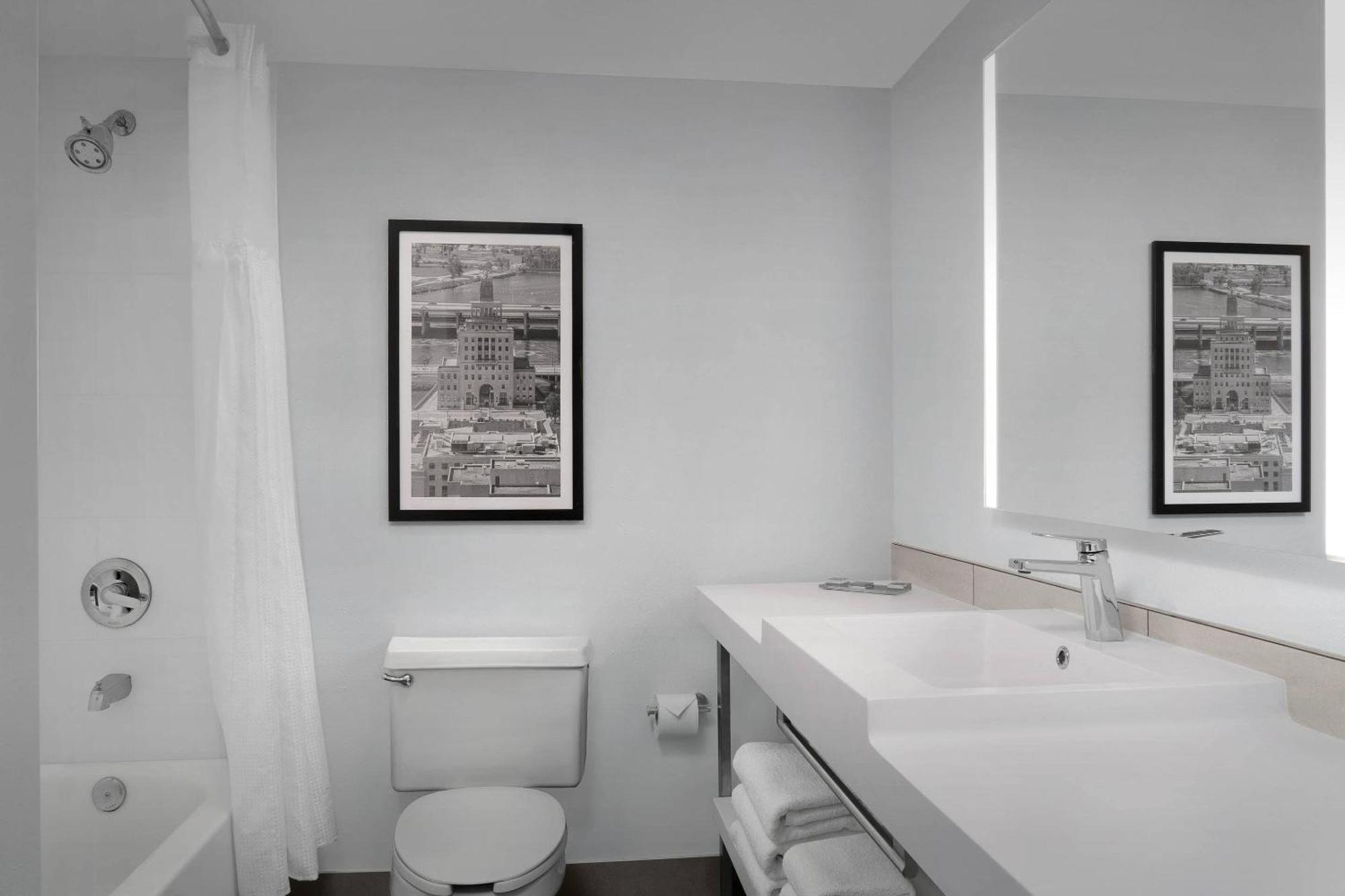 Double Room with Two Double Beds - Non-Smoking