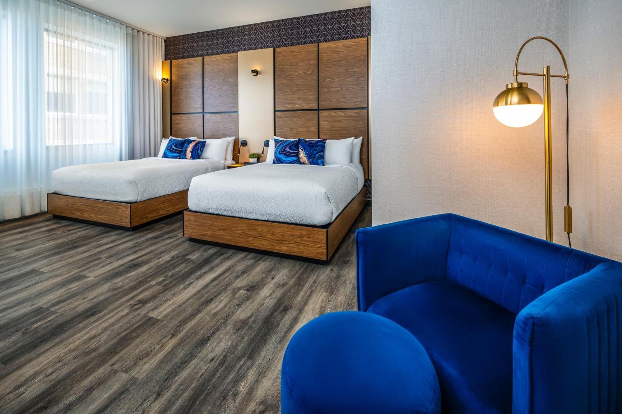 Queen Room with Two Queen Beds - Non-Smoking