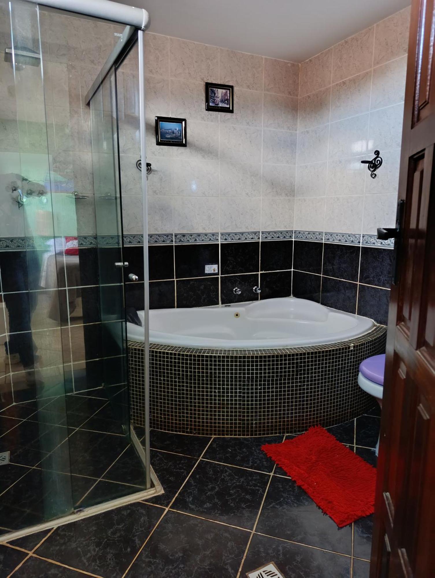 Suite Hot Tub