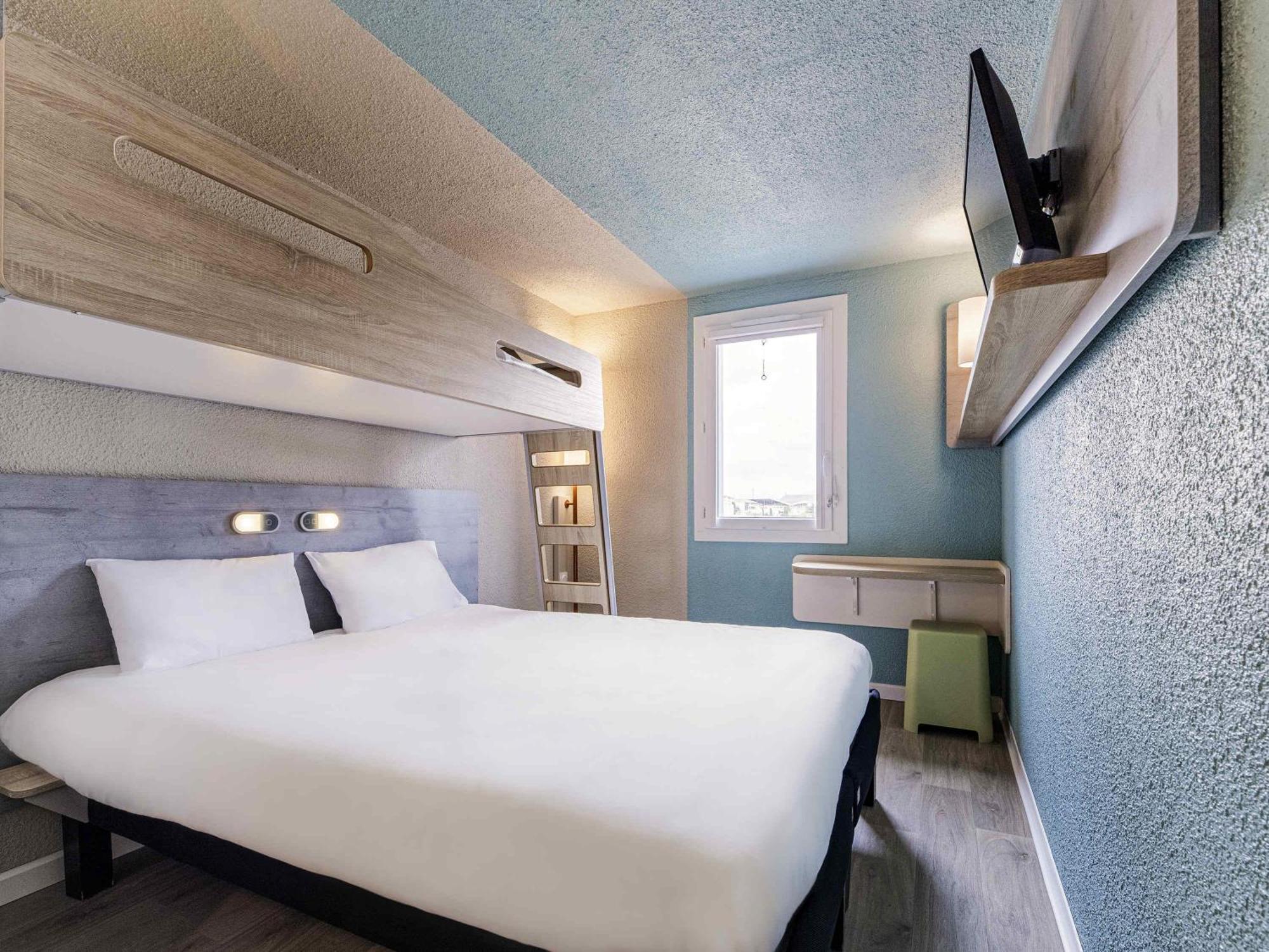 Triple Room One Double Bed One Bunk Bed