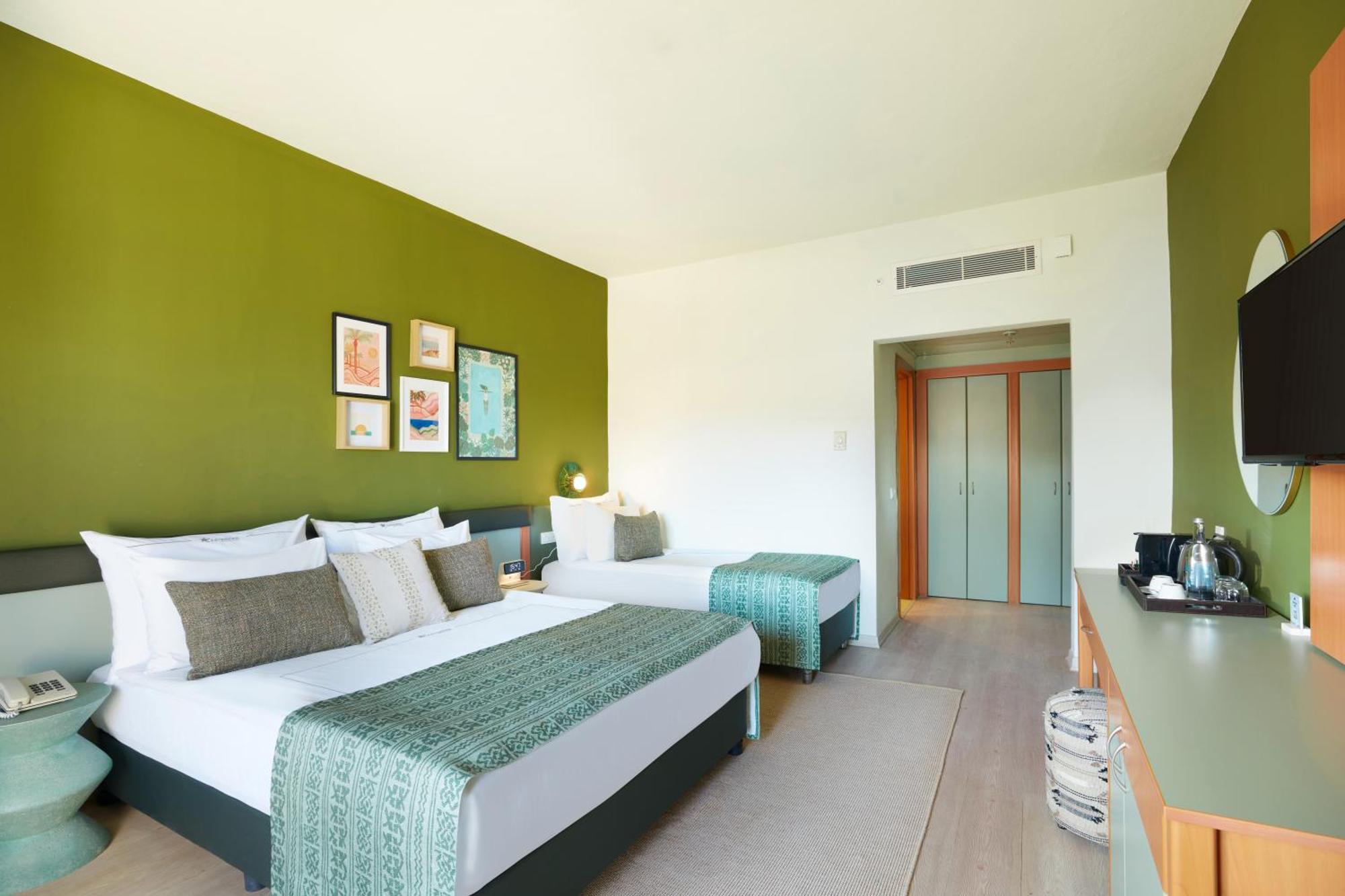 Triple Room Balcony