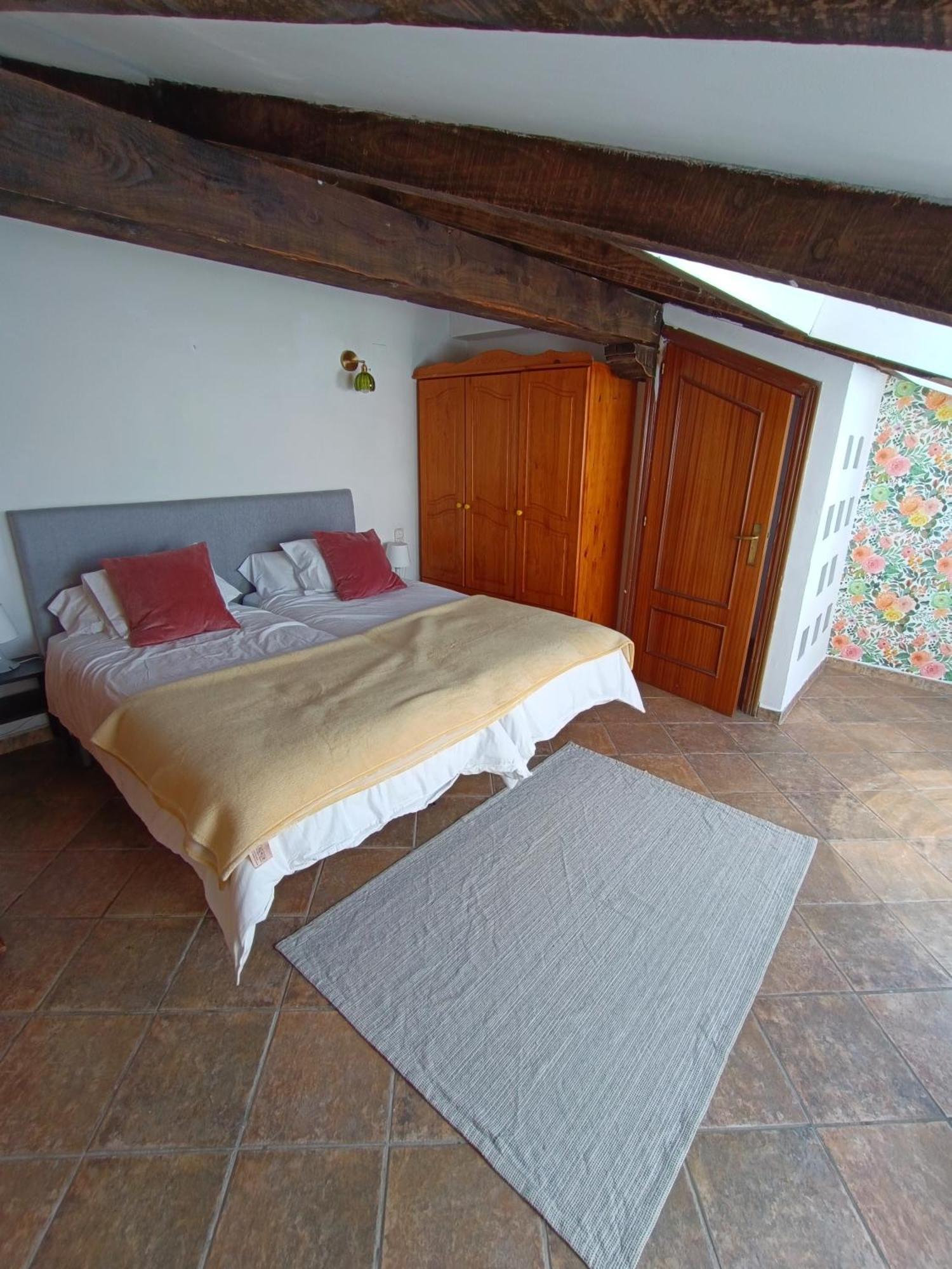 Quadruple Room Bathroom