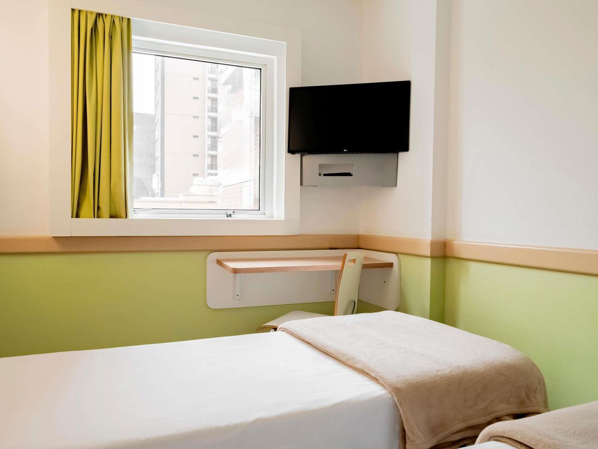 Standard Room 2 Twin Beds