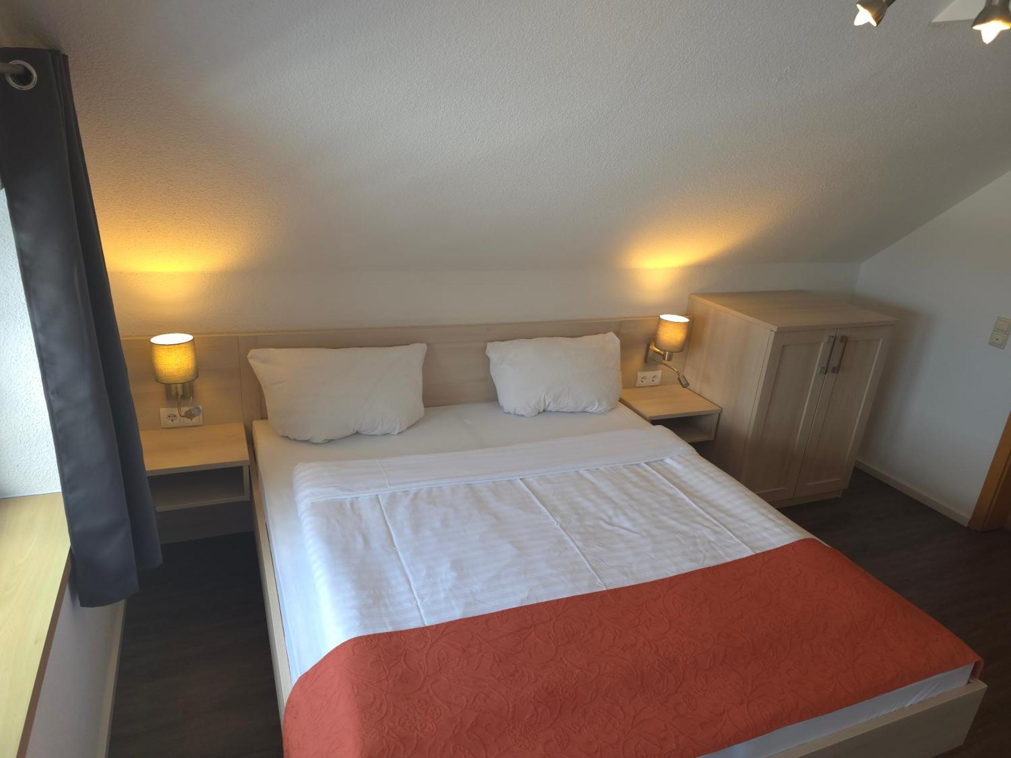 Double Room Private Bathroom