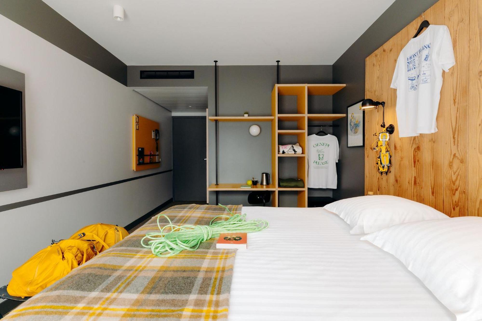 Chambre Double - Vue sur Montagne
