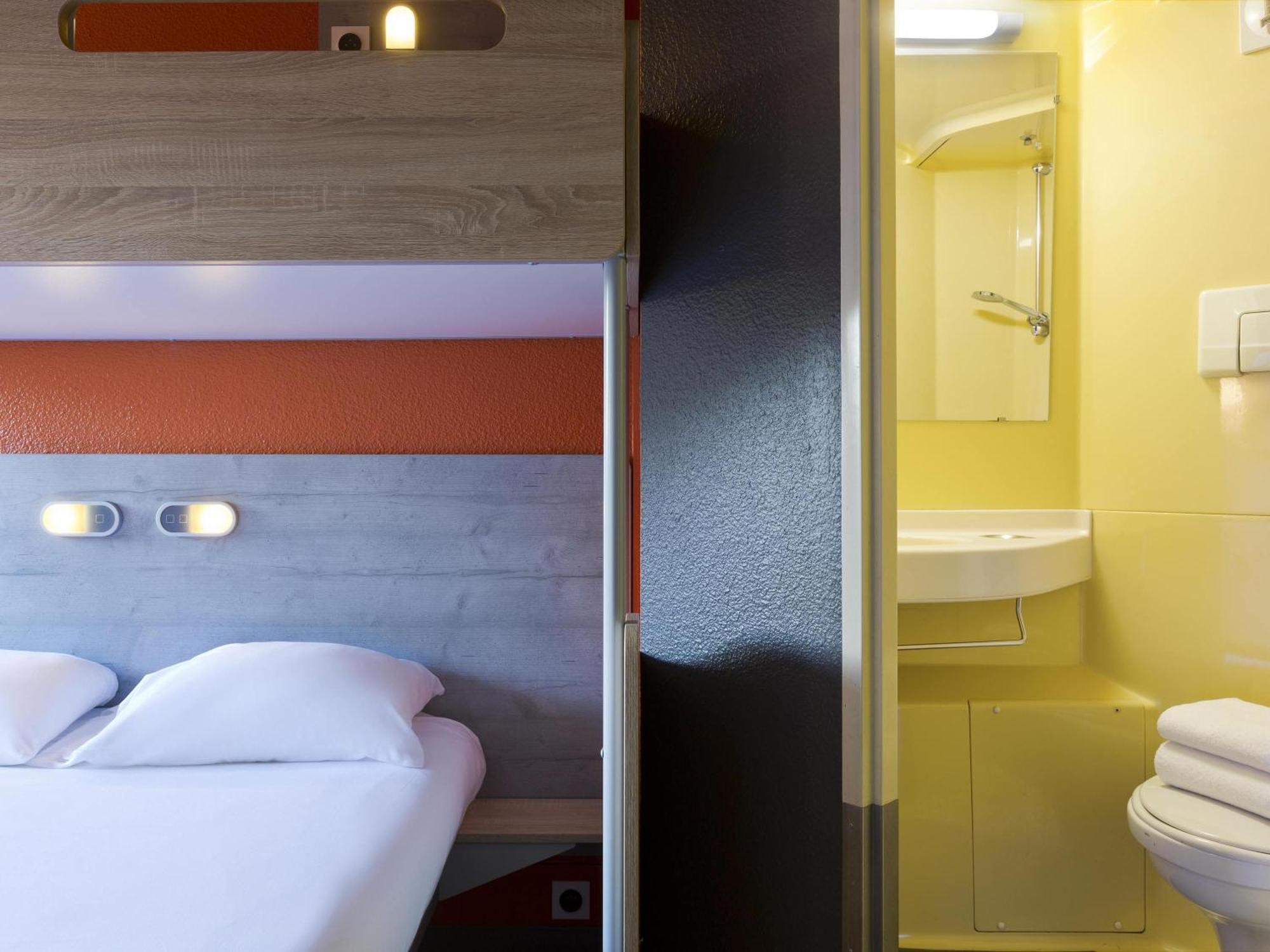 Classic Double Room Single Bunk Bed