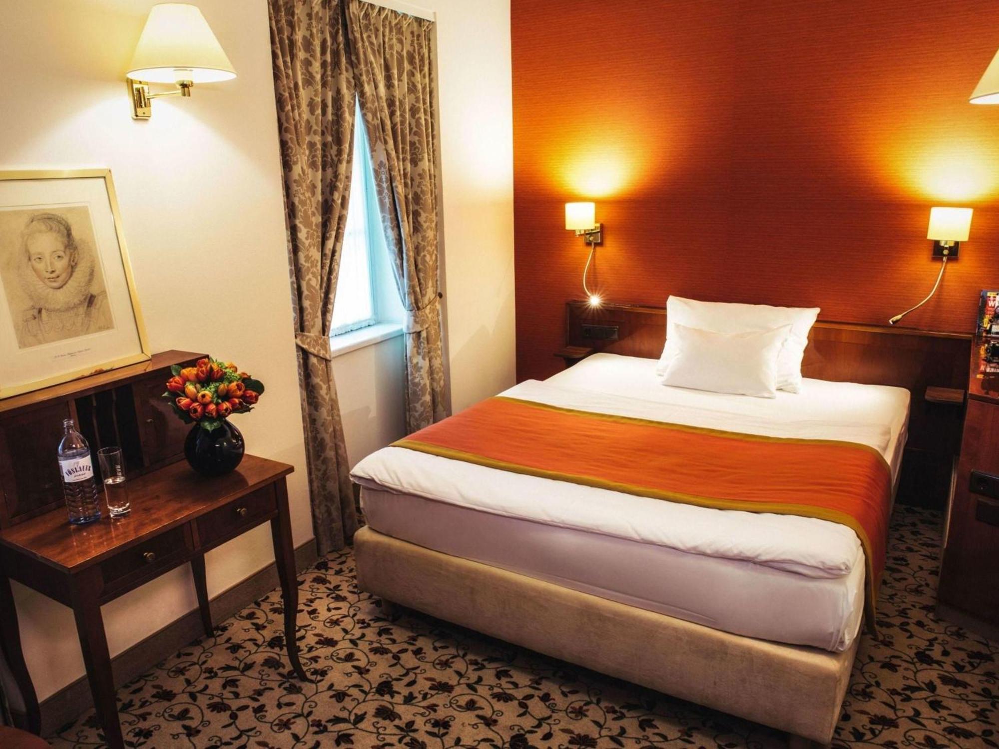 Classic Single Room