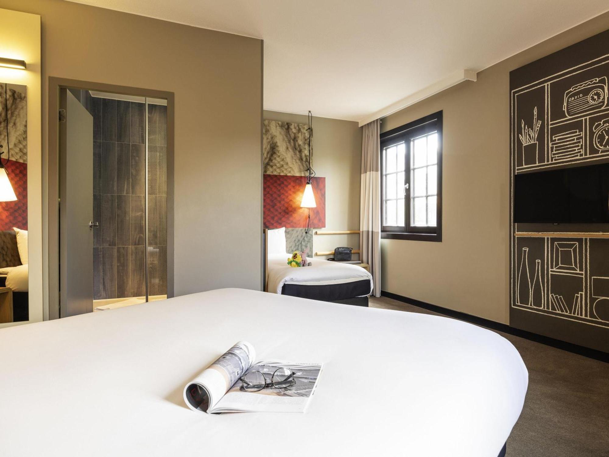 Standard Room Double Bed Single Bed