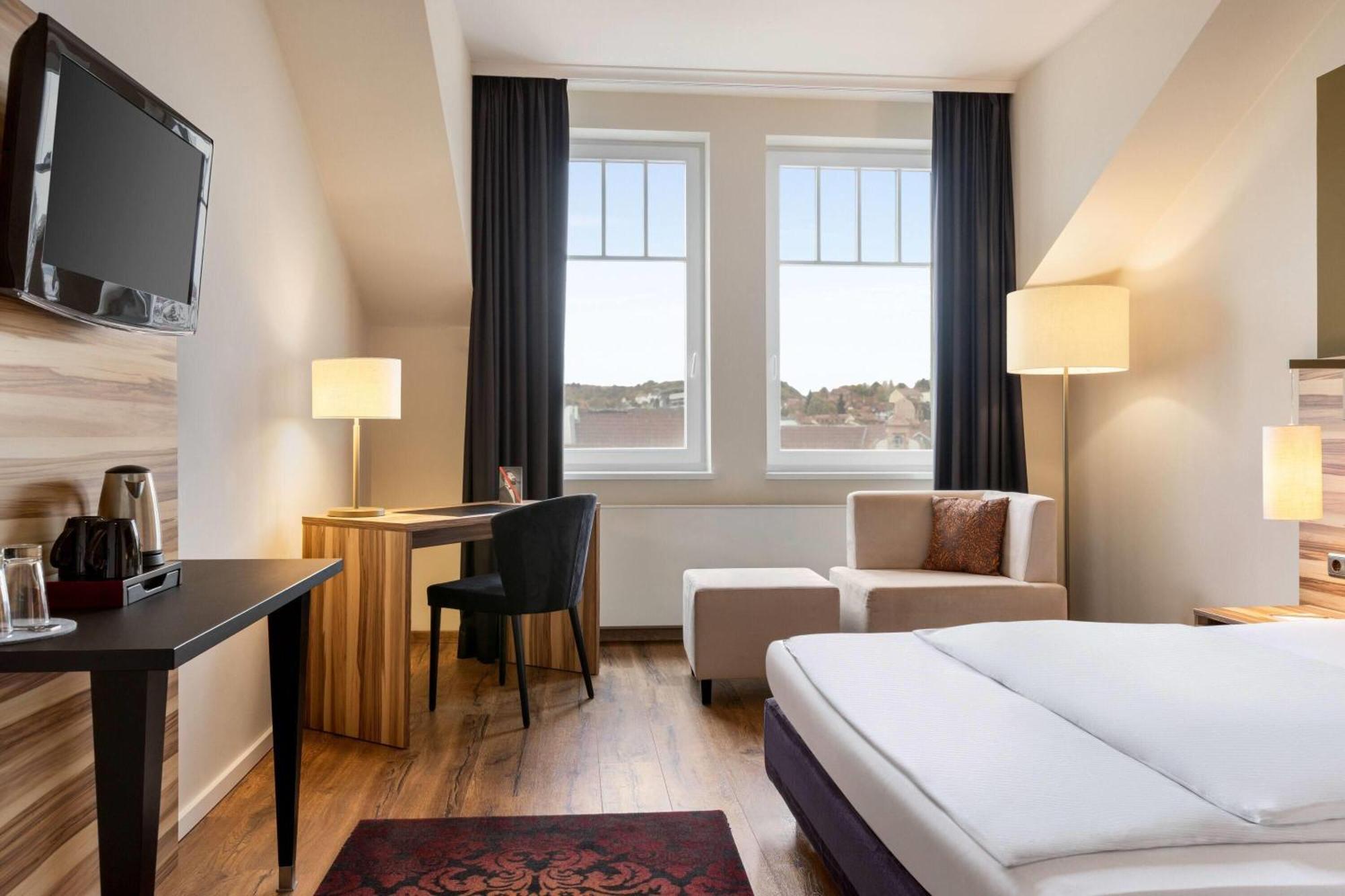 Deluxe Single Room