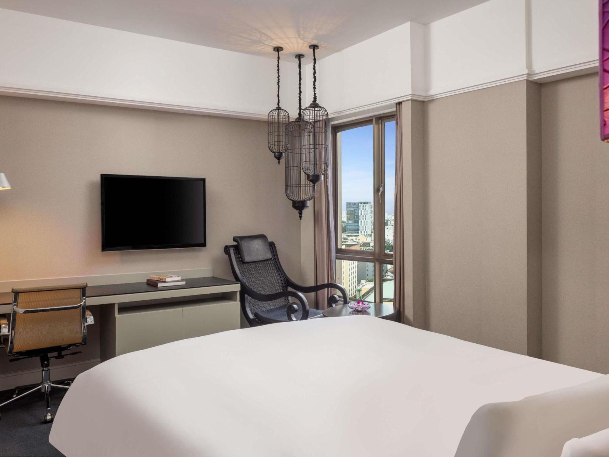 Classic King Room City Side View