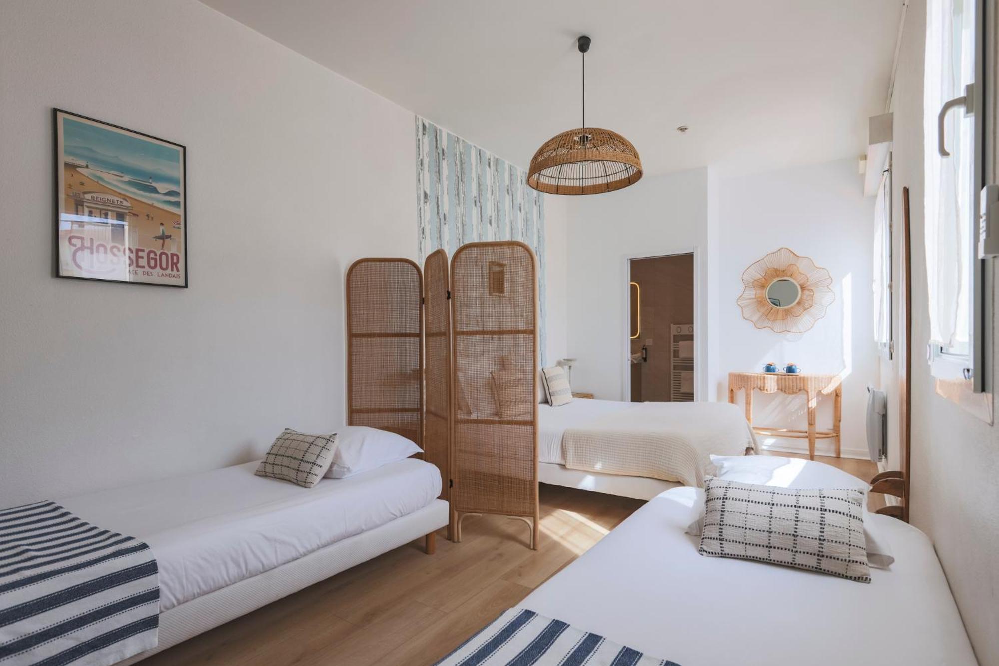 Chambre Familiale avec Douche
