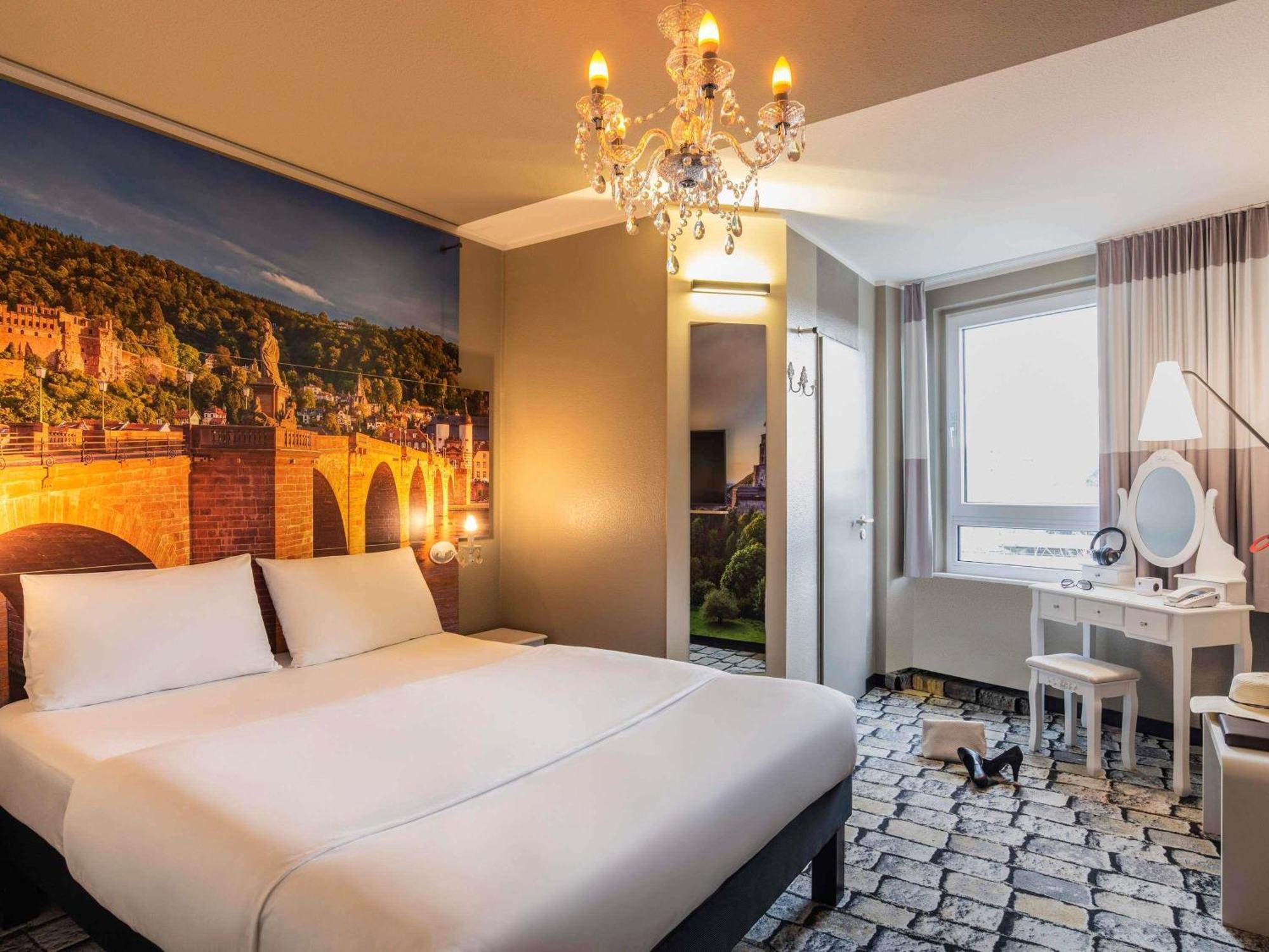 Standard King Room