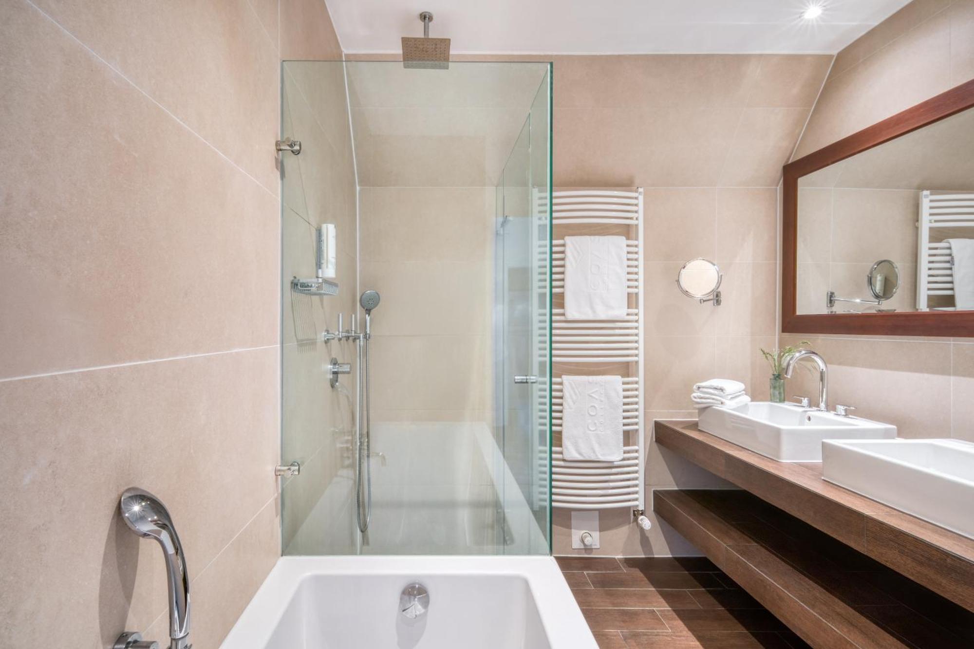 Large Double Room
