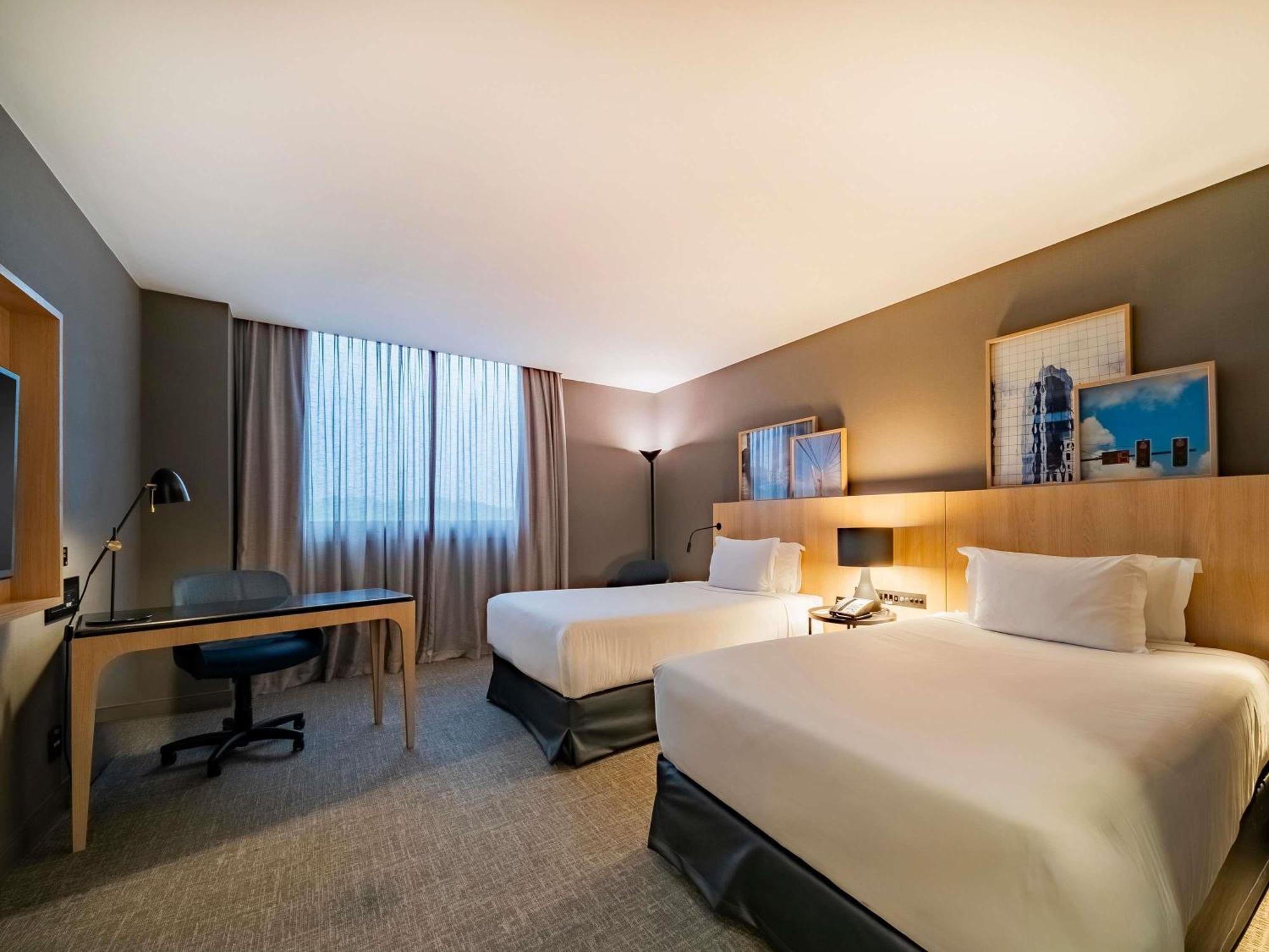 Deluxe Room Two Twin Beds