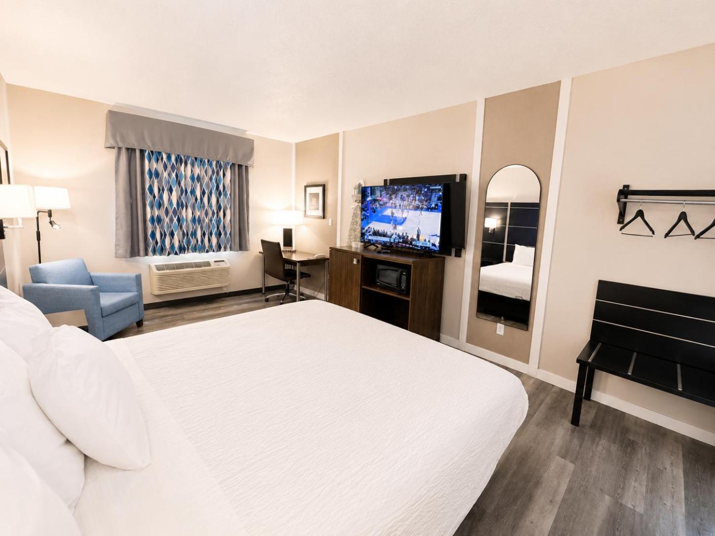 Standard King Room