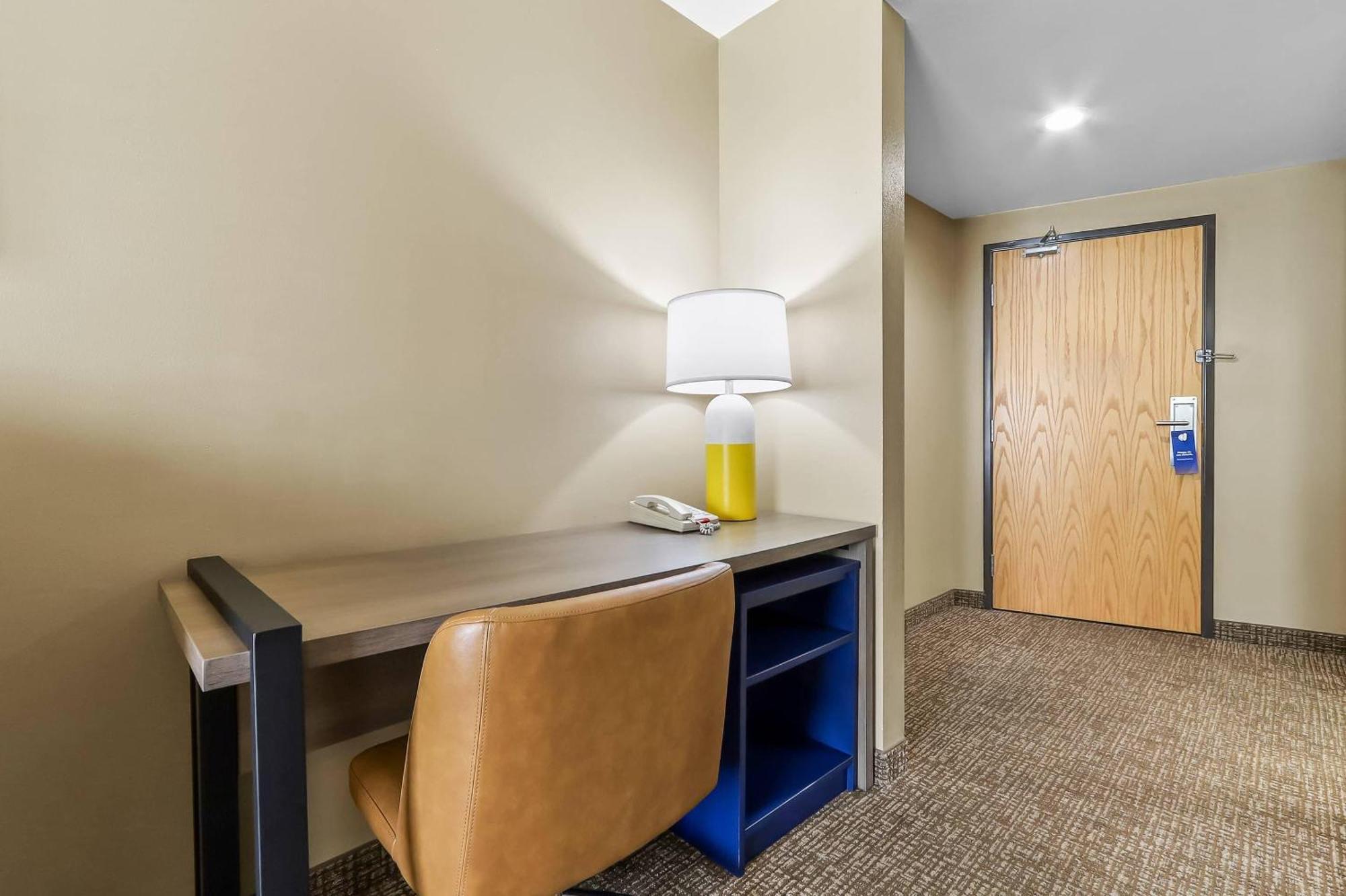Standard King Suite