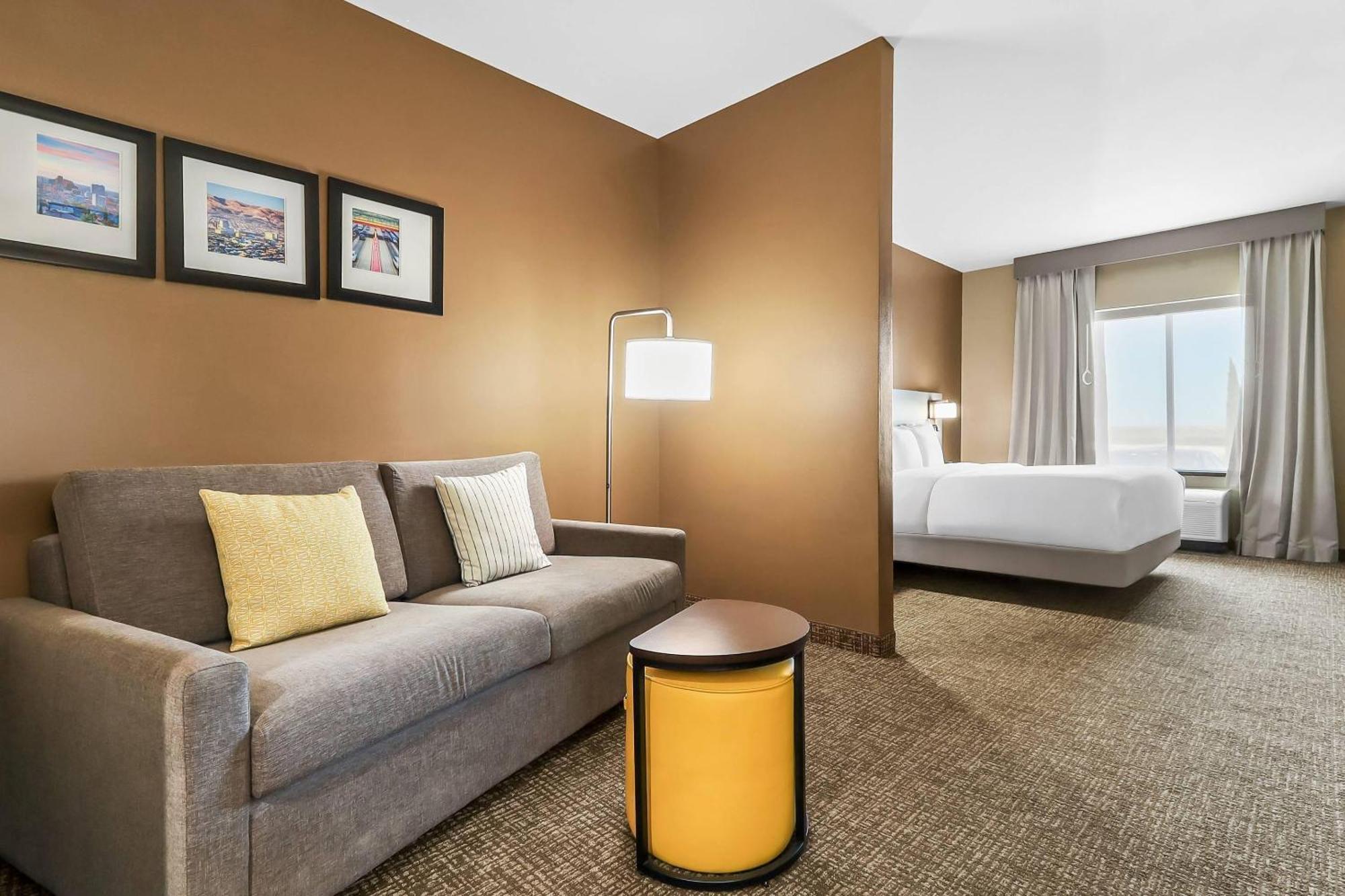Standard King Suite