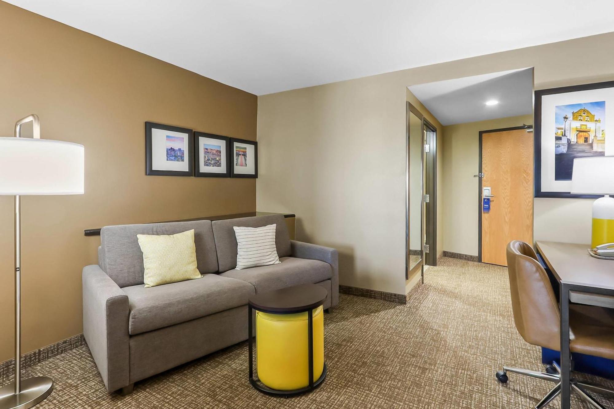 Queen Suite Two Queen Beds Disability Access